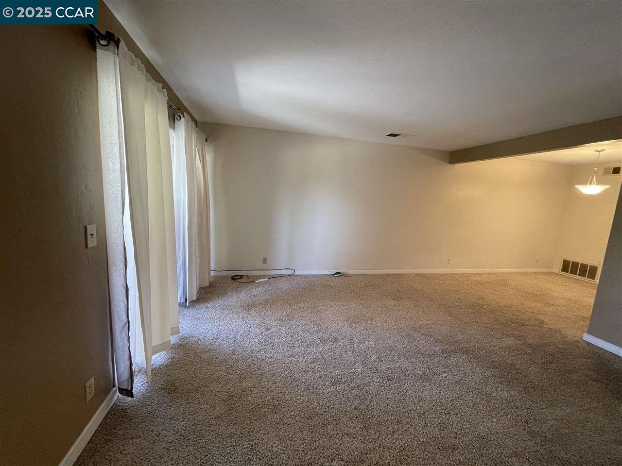 62 Villa Circle, Fairfield, California 94533, 2 Bedrooms Bedrooms, 4 Rooms Rooms,1 BathroomBathrooms,Residential Lease,For Rent,62 Villa Circle,41095779