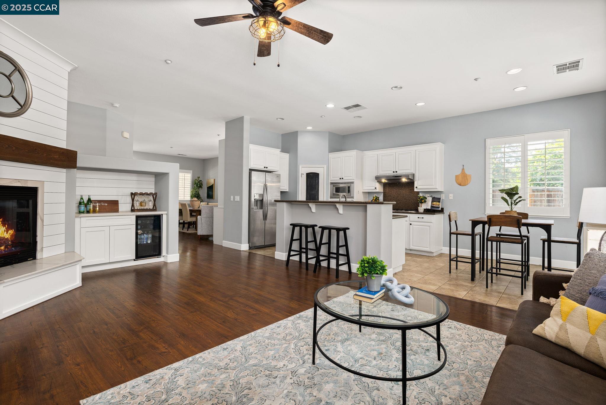 Detail Gallery Image 5 of 25 For 1294 Orbetello Ct, Brentwood,  CA 94513 - 4 Beds | 2 Baths