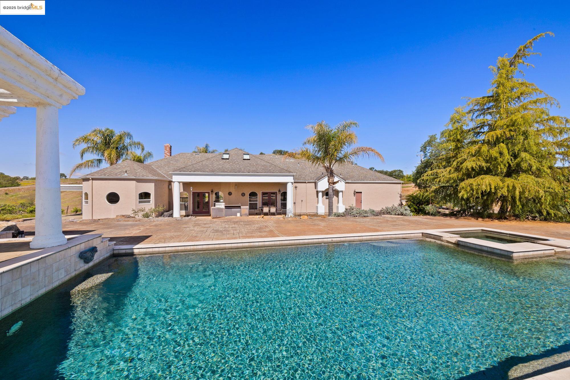 Detail Gallery Image 1 of 58 For 9929 Banderilla Drive, La Grange,  CA 95329-9661 - 3 Beds | 2 Baths
