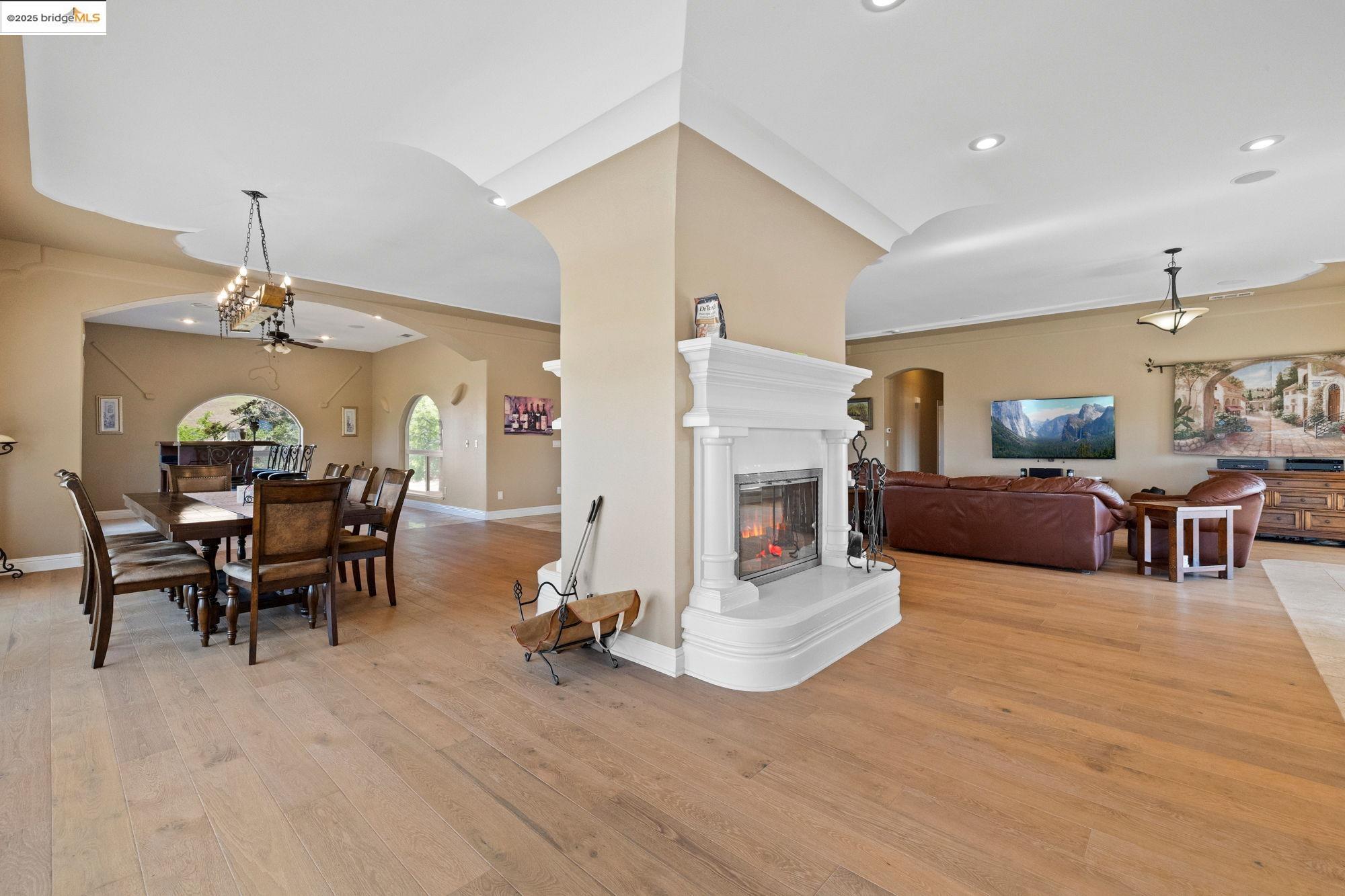 Detail Gallery Image 14 of 58 For 9929 Banderilla Drive, La Grange,  CA 95329-9661 - 3 Beds | 2 Baths