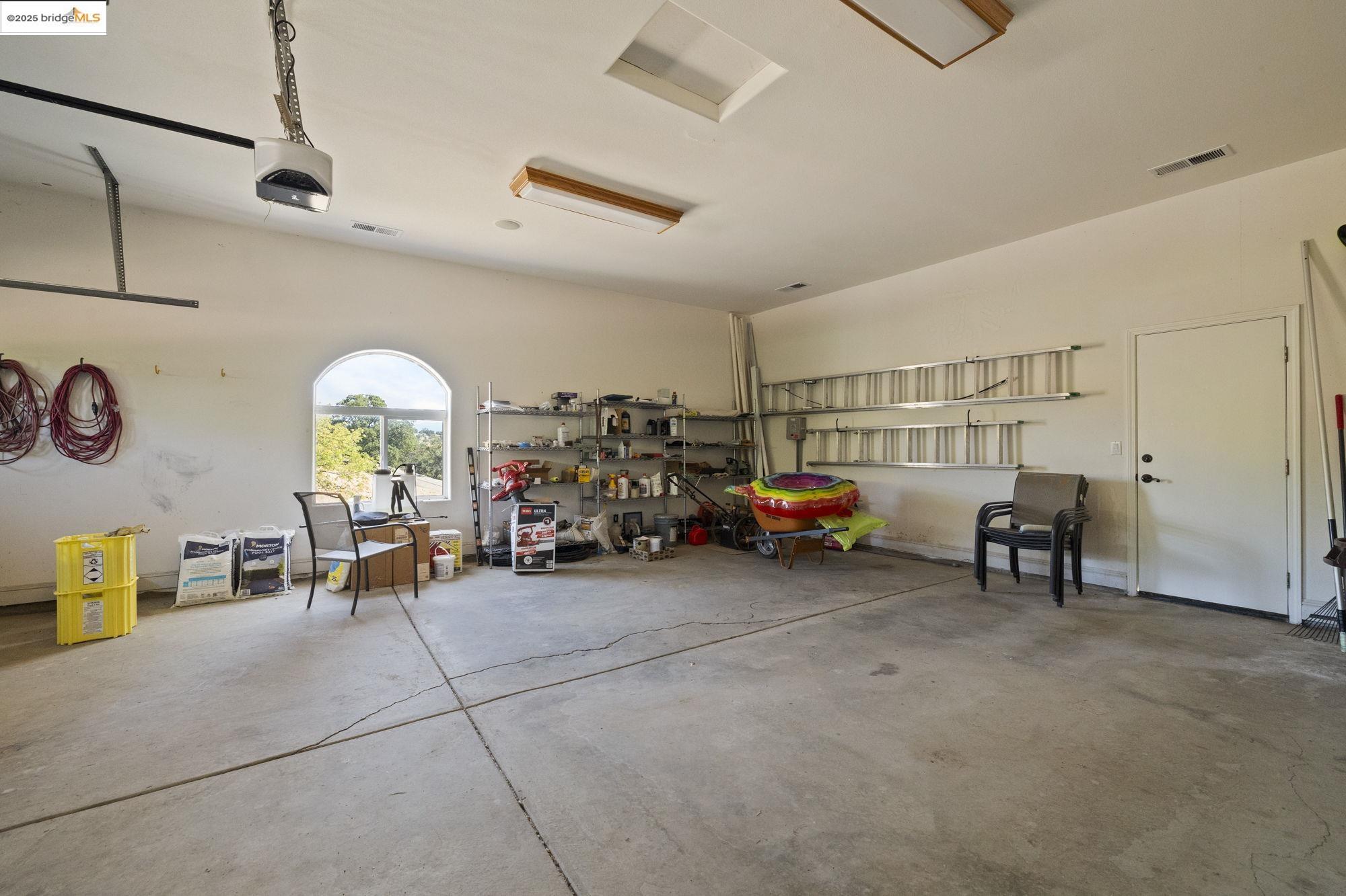 Detail Gallery Image 34 of 58 For 9929 Banderilla Drive, La Grange,  CA 95329-9661 - 3 Beds | 2 Baths