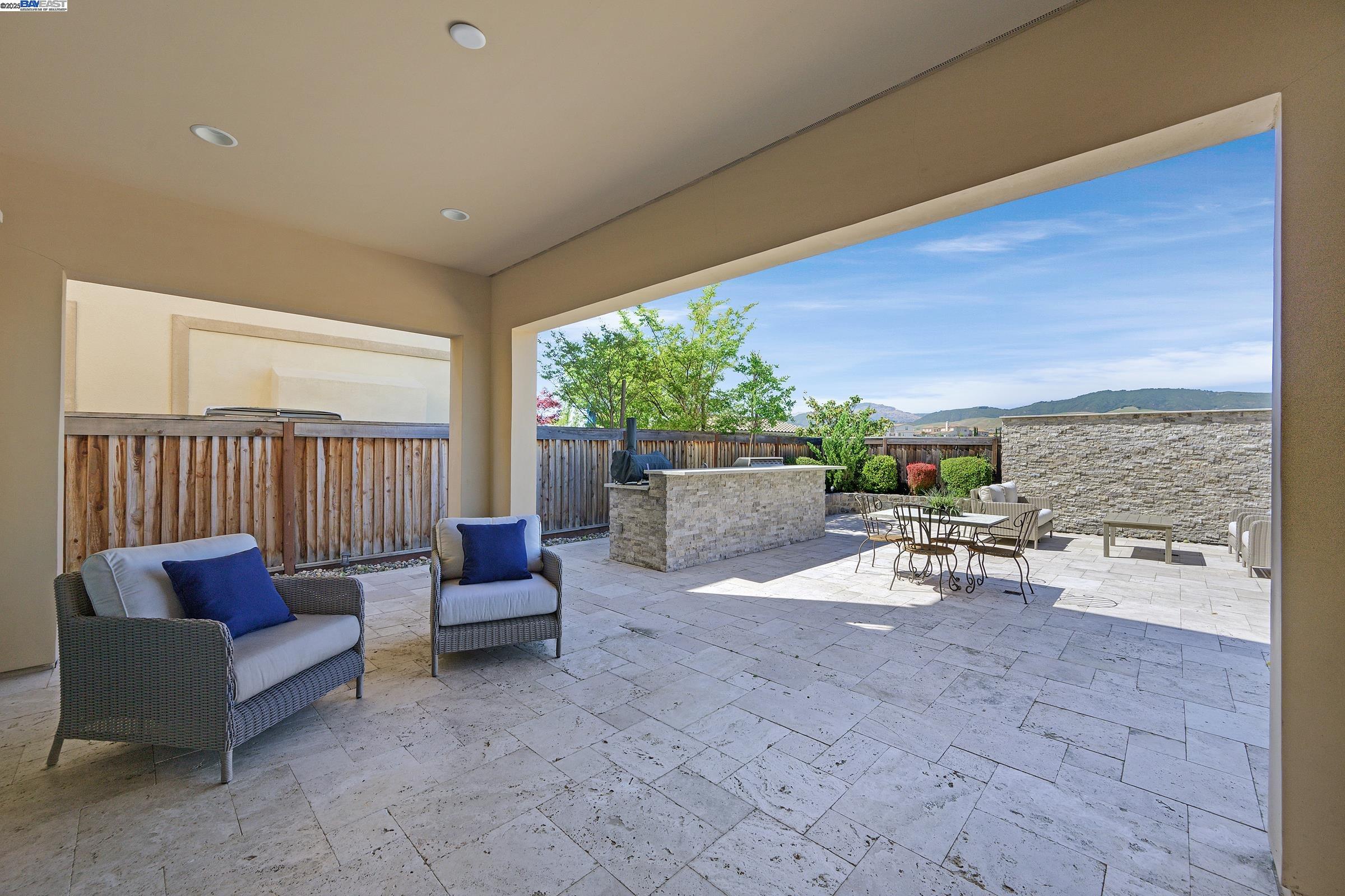 Detail Gallery Image 14 of 53 For 310 Oberland Ct, Danville,  CA 94506 - 5 Beds | 4/1 Baths