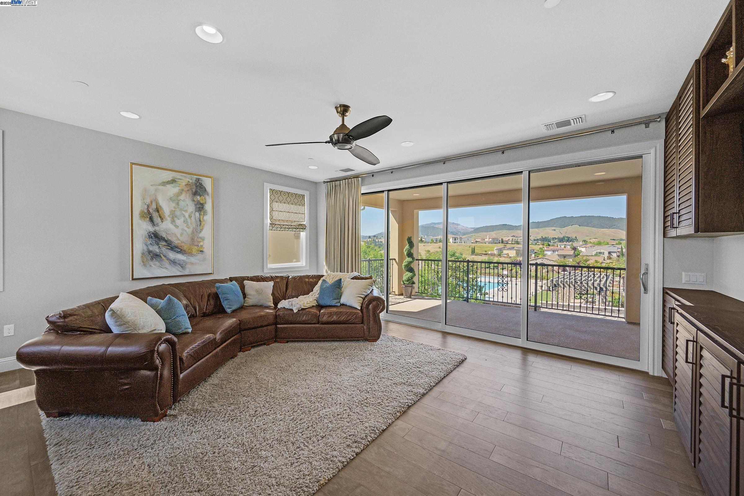 Detail Gallery Image 19 of 53 For 310 Oberland Ct, Danville,  CA 94506 - 5 Beds | 4/1 Baths