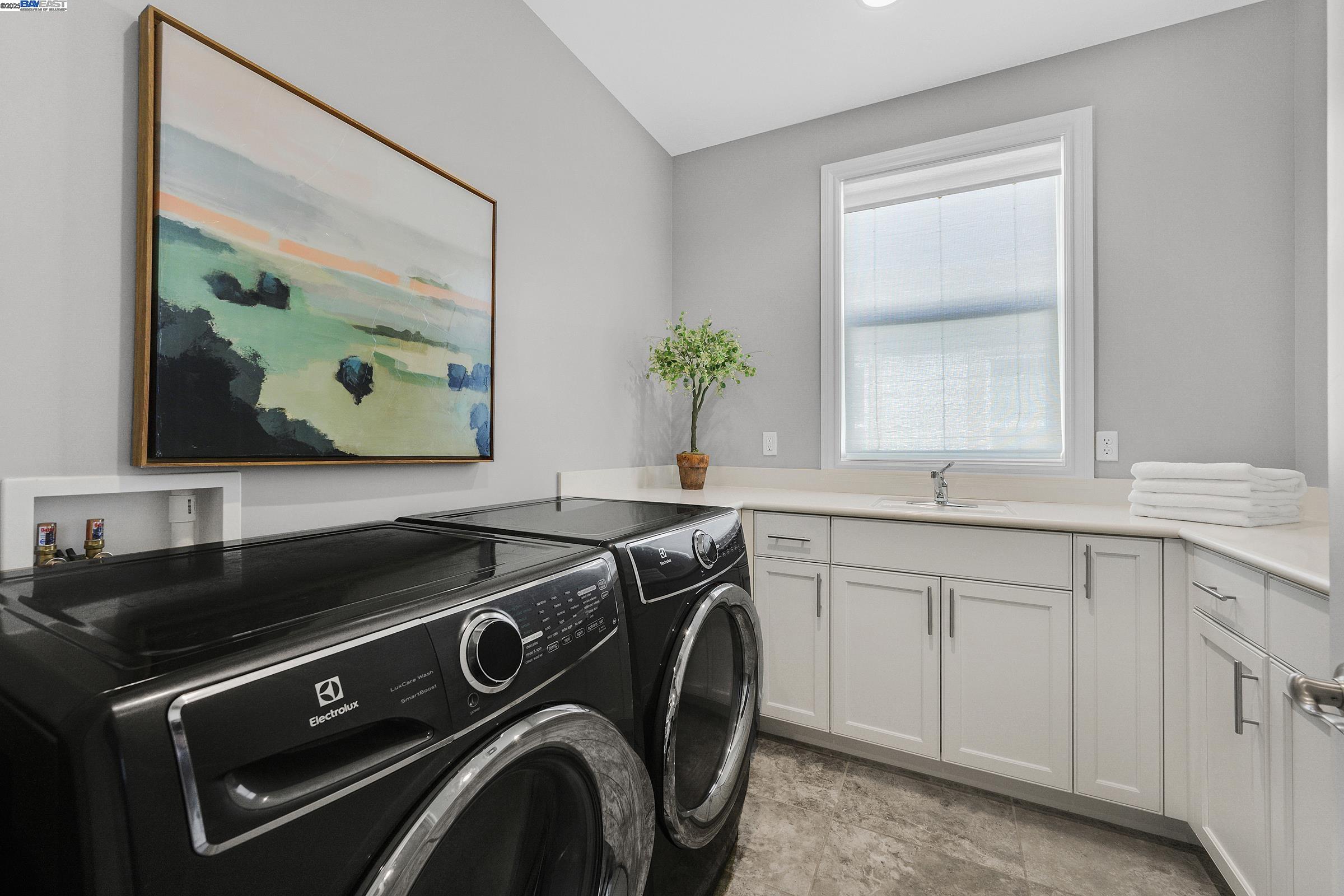 Detail Gallery Image 29 of 53 For 310 Oberland Ct, Danville,  CA 94506 - 5 Beds | 4/1 Baths