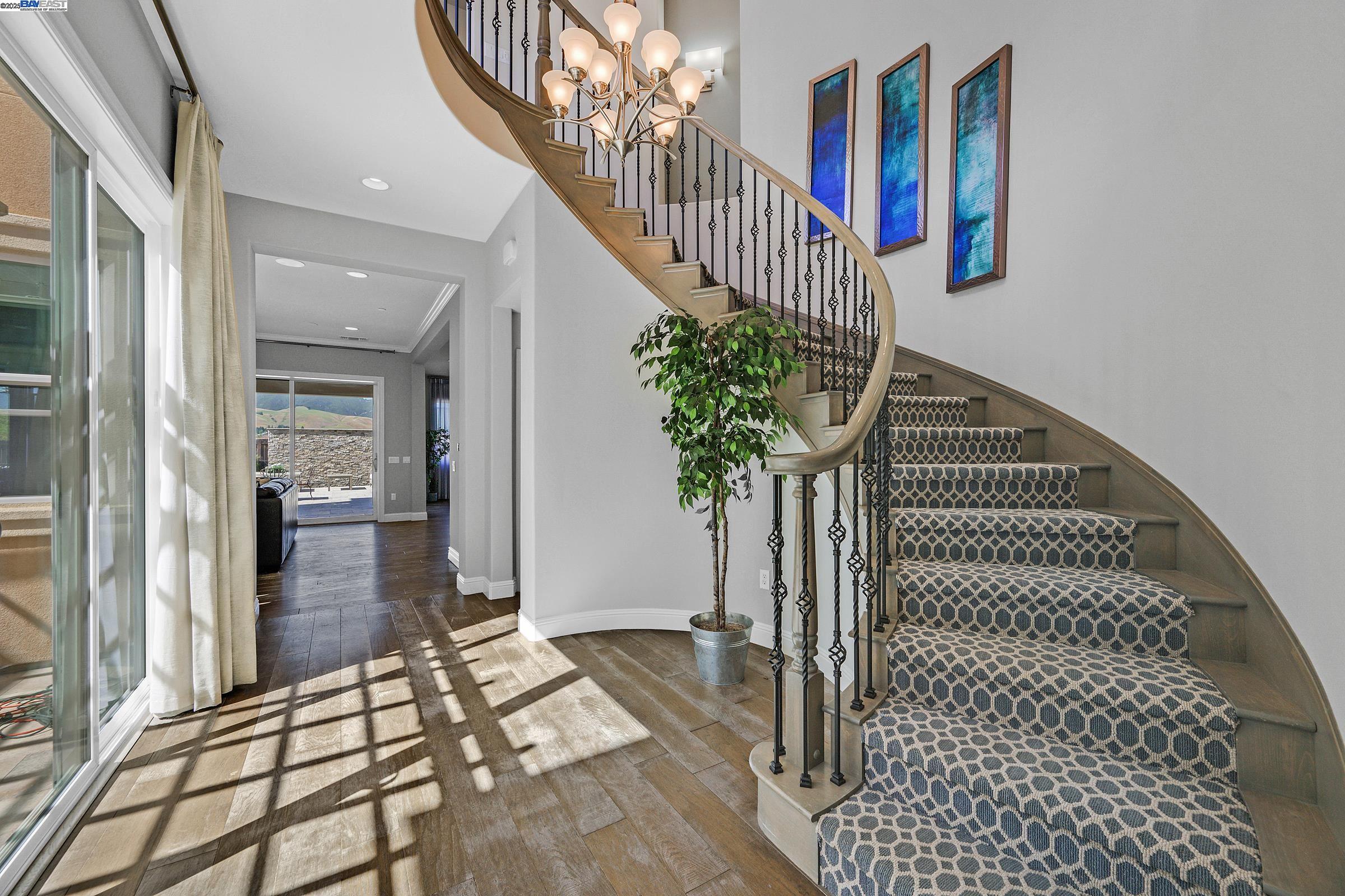 Detail Gallery Image 4 of 53 For 310 Oberland Ct, Danville,  CA 94506 - 5 Beds | 4/1 Baths