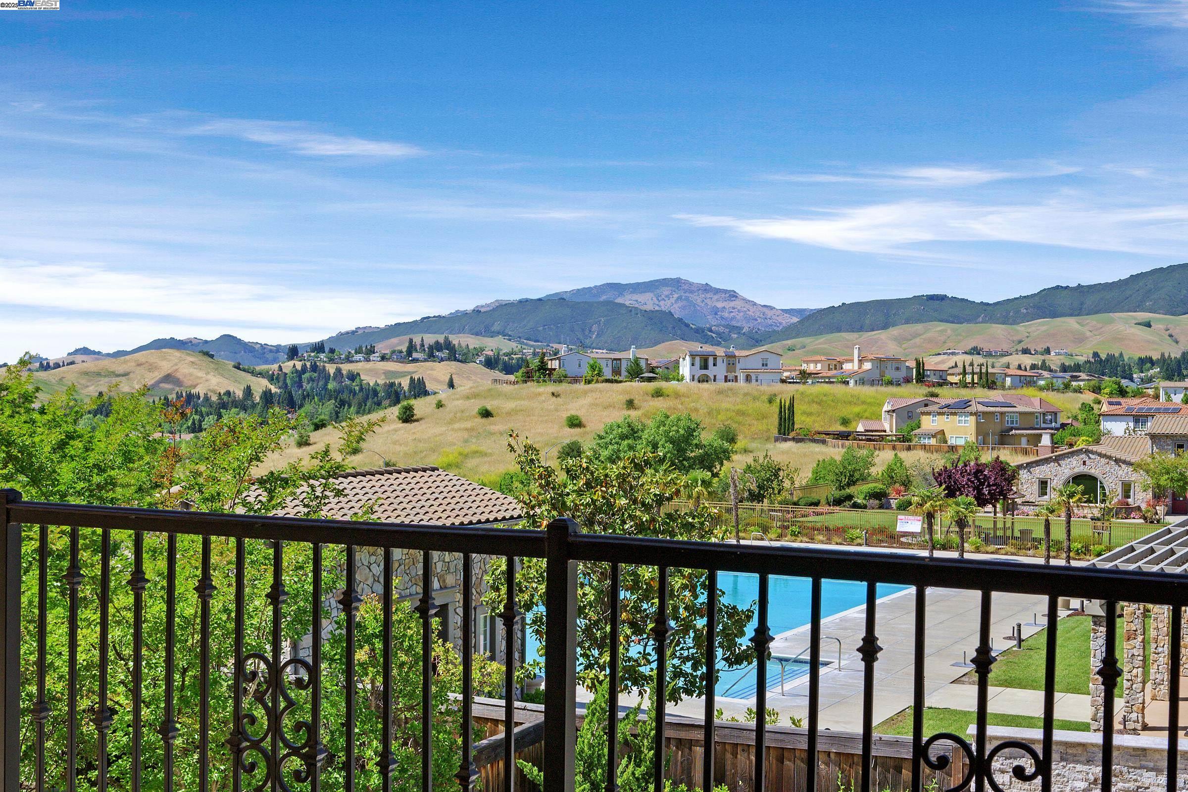 Detail Gallery Image 38 of 53 For 310 Oberland Ct, Danville,  CA 94506 - 5 Beds | 4/1 Baths