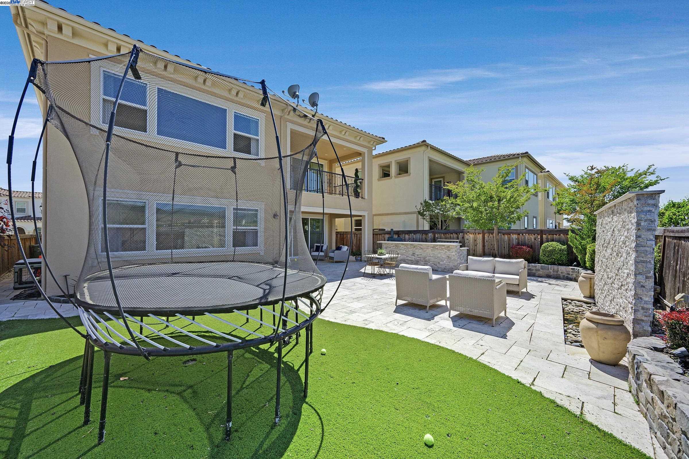 Detail Gallery Image 44 of 53 For 310 Oberland Ct, Danville,  CA 94506 - 5 Beds | 4/1 Baths