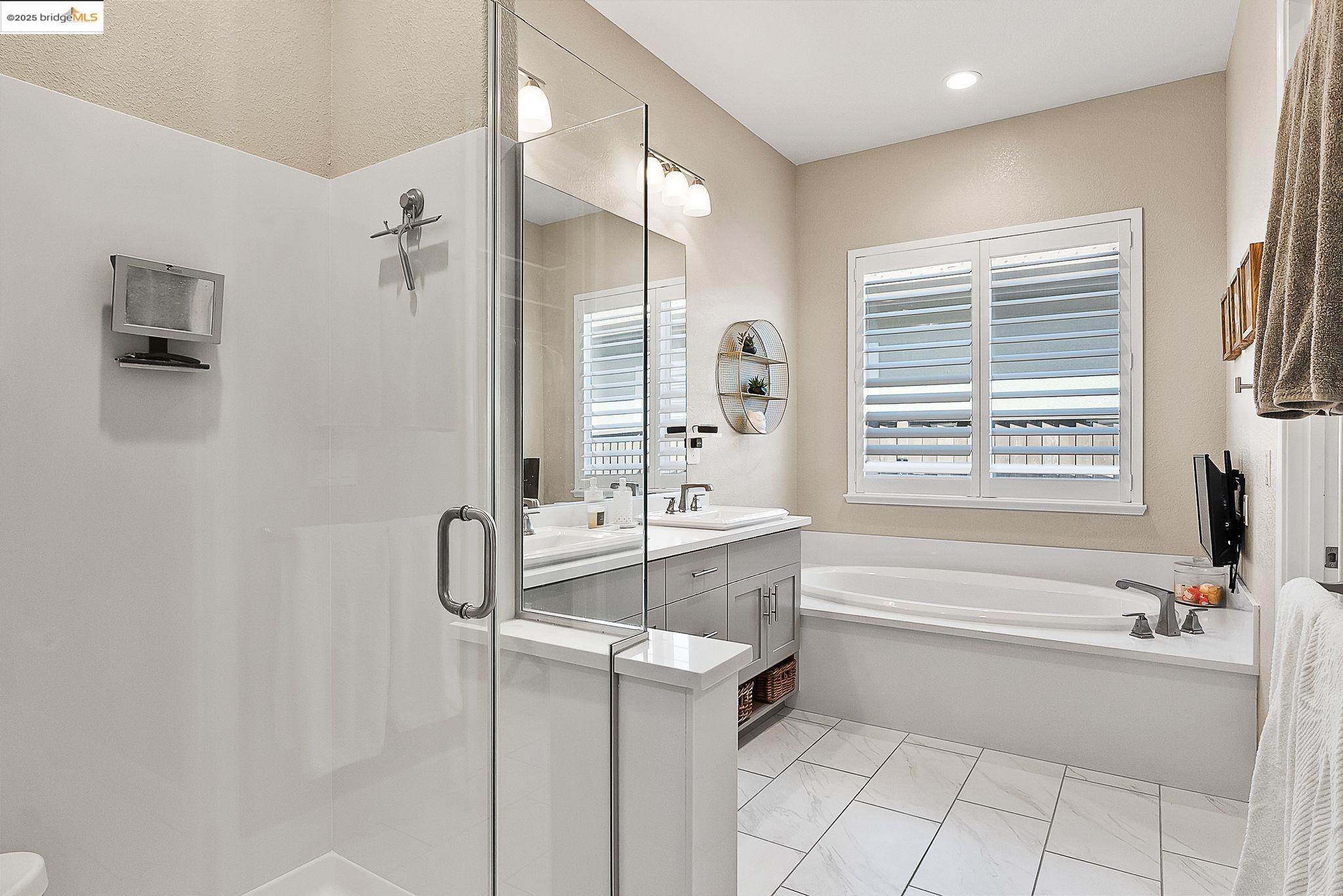 Detail Gallery Image 13 of 41 For 7289 Keyesport Way, Discovery Bay,  CA 94505 - 3 Beds | 2/1 Baths
