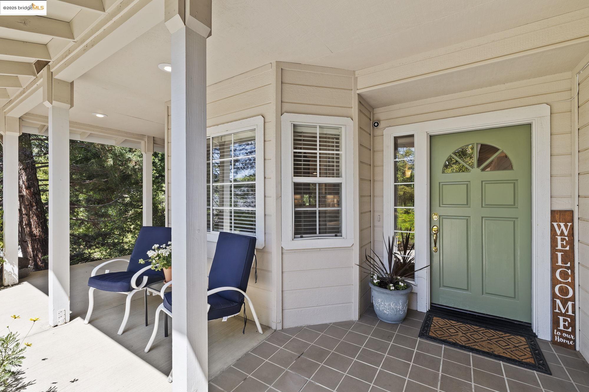 Detail Gallery Image 3 of 32 For 12960 Sunnyhill Ct, Sonora,  CA 95370 - 3 Beds | 3 Baths