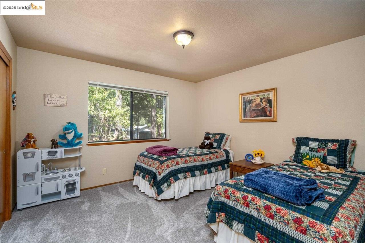 Detail Gallery Image 20 of 59 For 19484 Pine Mountain Drive, Groveland,  CA 95321-9314 - 3 Beds | 3 Baths