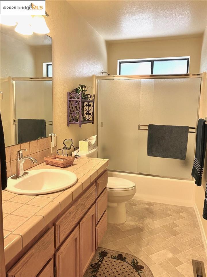 Detail Gallery Image 23 of 59 For 19484 Pine Mountain Drive, Groveland,  CA 95321-9314 - 3 Beds | 3 Baths