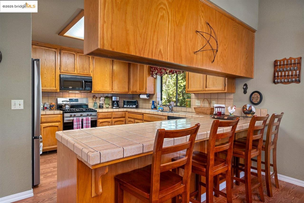 Detail Gallery Image 10 of 59 For 19484 Pine Mountain Drive, Groveland,  CA 95321-9314 - 3 Beds | 3 Baths