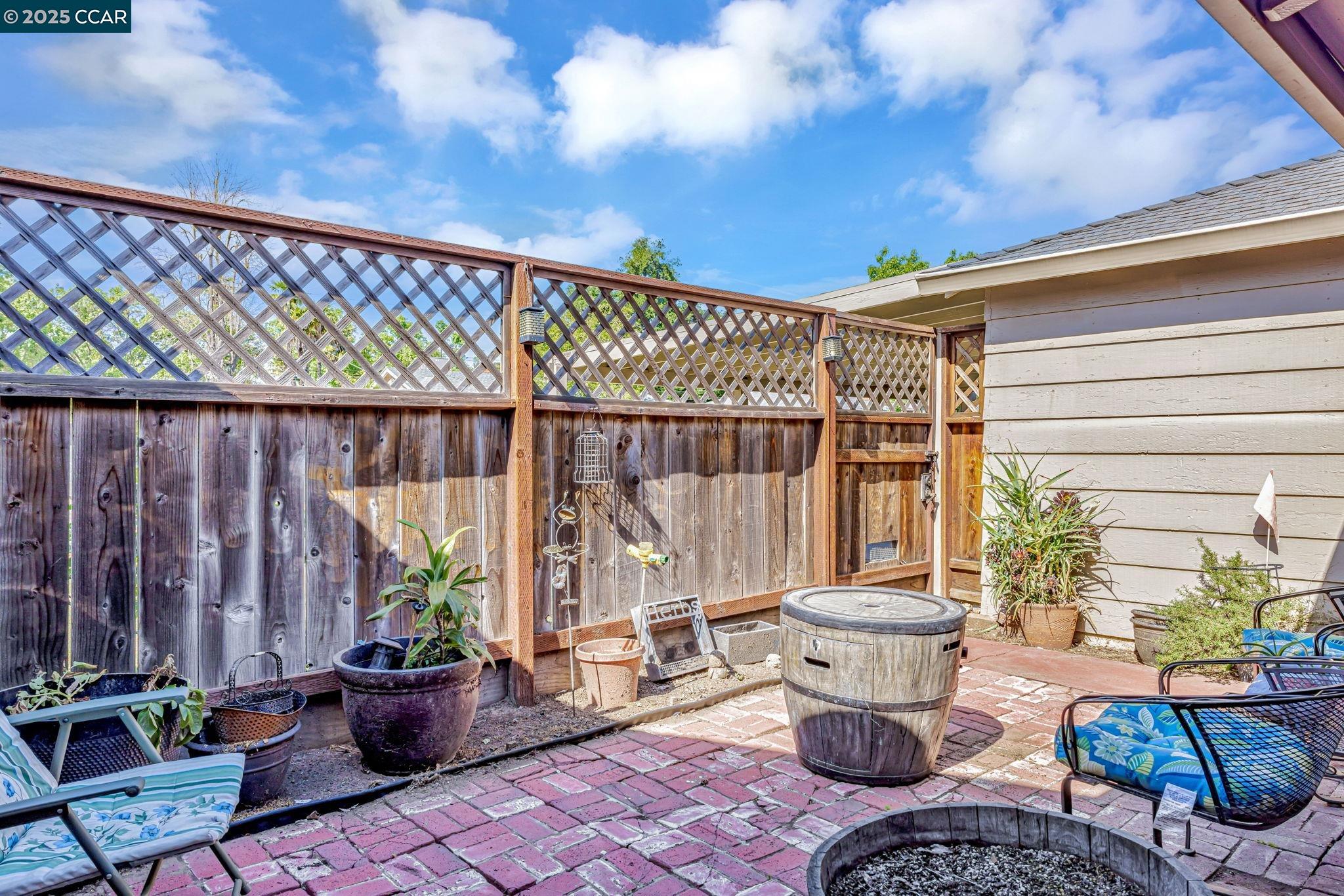 Detail Gallery Image 26 of 45 For 416 Wilson Ave, Modesto,  CA 95354 - 3 Beds | 3 Baths