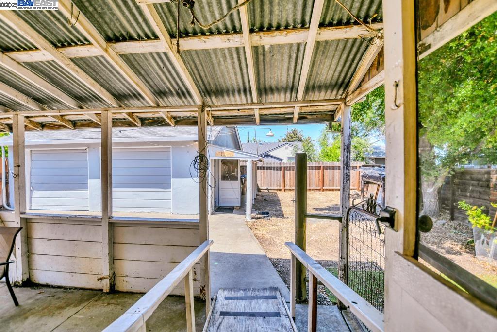 Detail Gallery Image 17 of 22 For 1112 W 9th St, Antioch,  CA 94509 - 2 Beds | 1 Baths