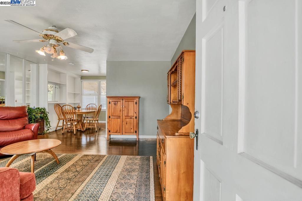 Detail Gallery Image 7 of 22 For 1112 W 9th St, Antioch,  CA 94509 - 2 Beds | 1 Baths