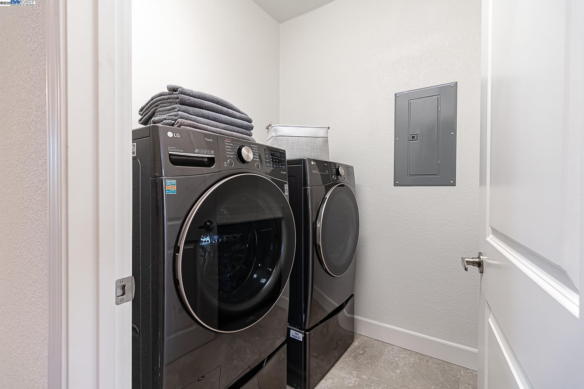 Detail Gallery Image 16 of 26 For 18082 Amador Dr, Lathrop,  CA 95330 - 4 Beds | 3 Baths