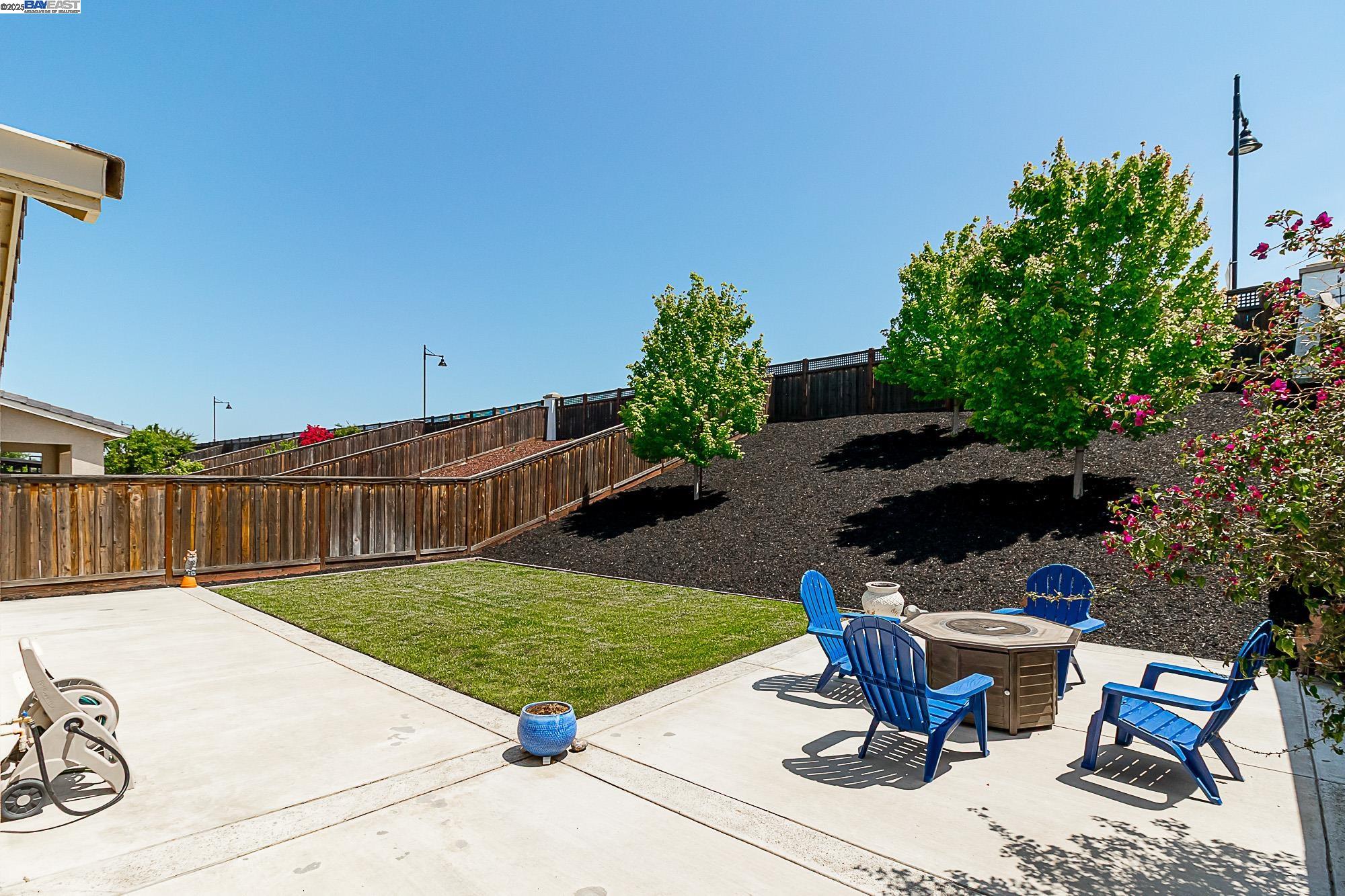 Detail Gallery Image 22 of 26 For 18082 Amador Dr, Lathrop,  CA 95330 - 4 Beds | 3 Baths
