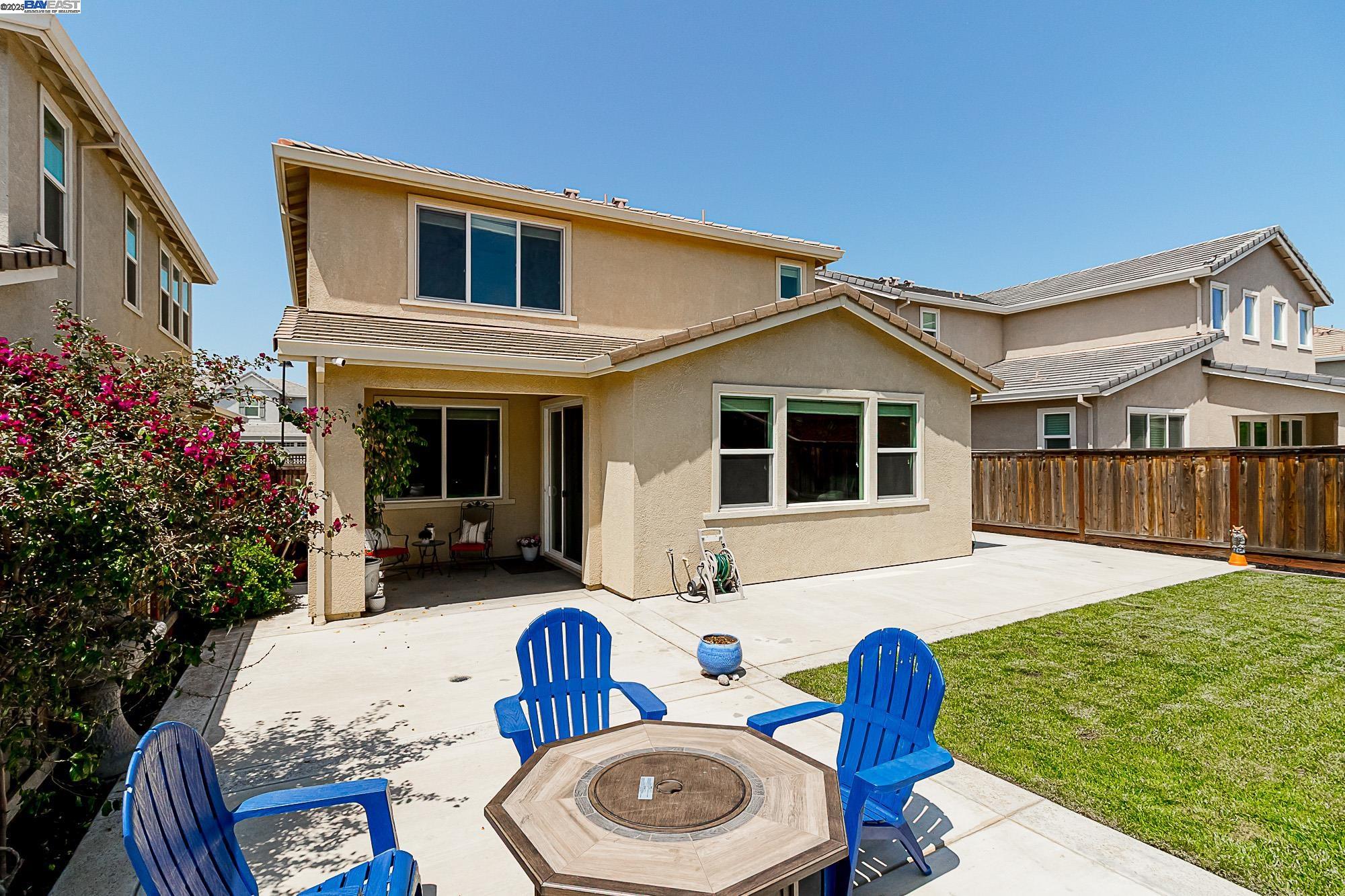 Detail Gallery Image 23 of 26 For 18082 Amador Dr, Lathrop,  CA 95330 - 4 Beds | 3 Baths