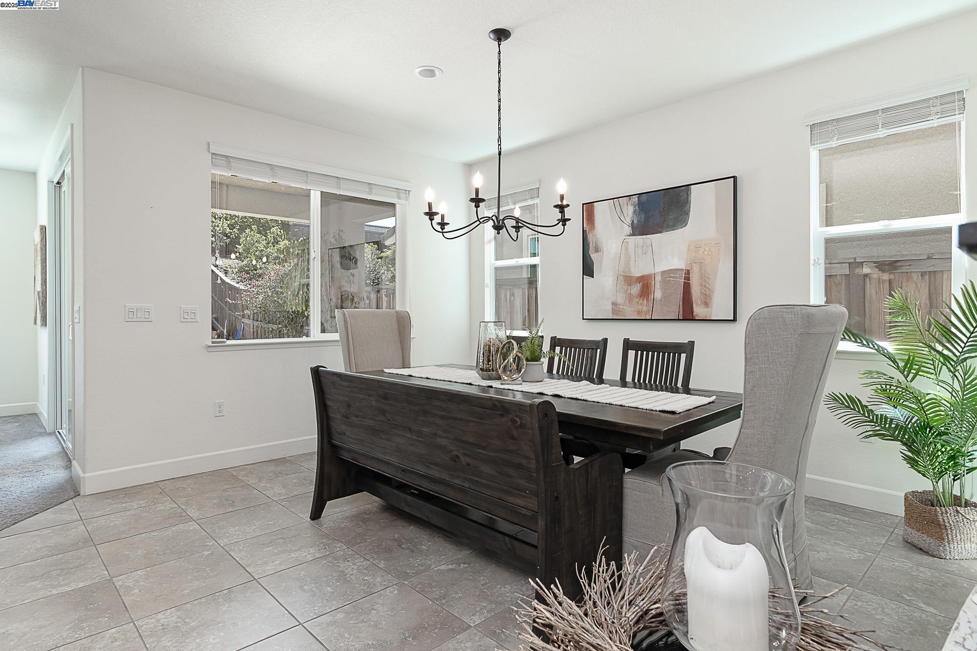 Detail Gallery Image 7 of 26 For 18082 Amador Dr, Lathrop,  CA 95330 - 4 Beds | 3 Baths