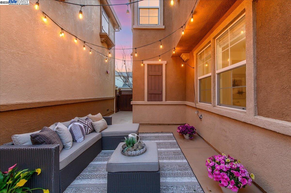 Detail Gallery Image 32 of 32 For 3989 Strafford Ct, Dublin,  CA 94568 - 3 Beds | 2/1 Baths
