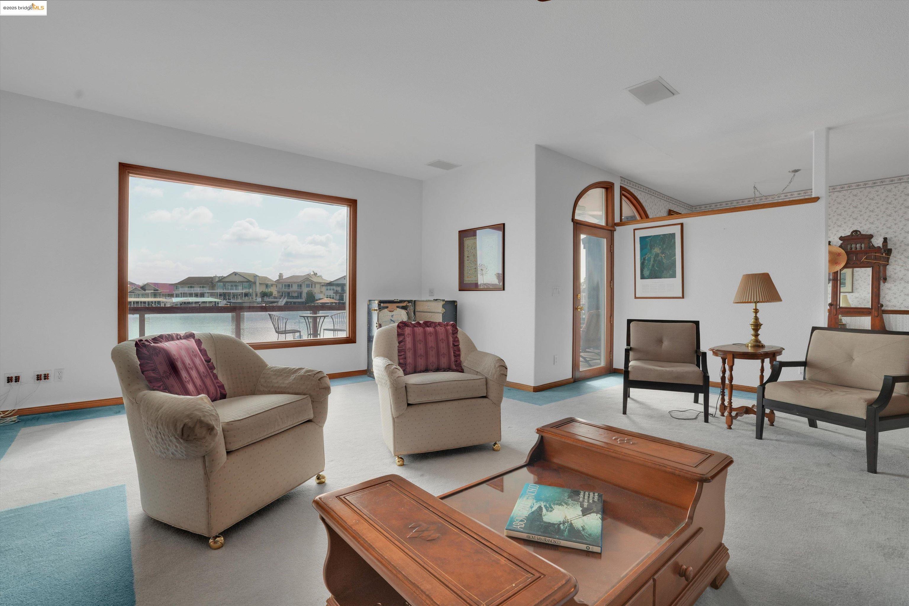 Detail Gallery Image 11 of 52 For 5578 Starfish Pl, Discovery Bay,  CA 94505 - 3 Beds | 3/1 Baths