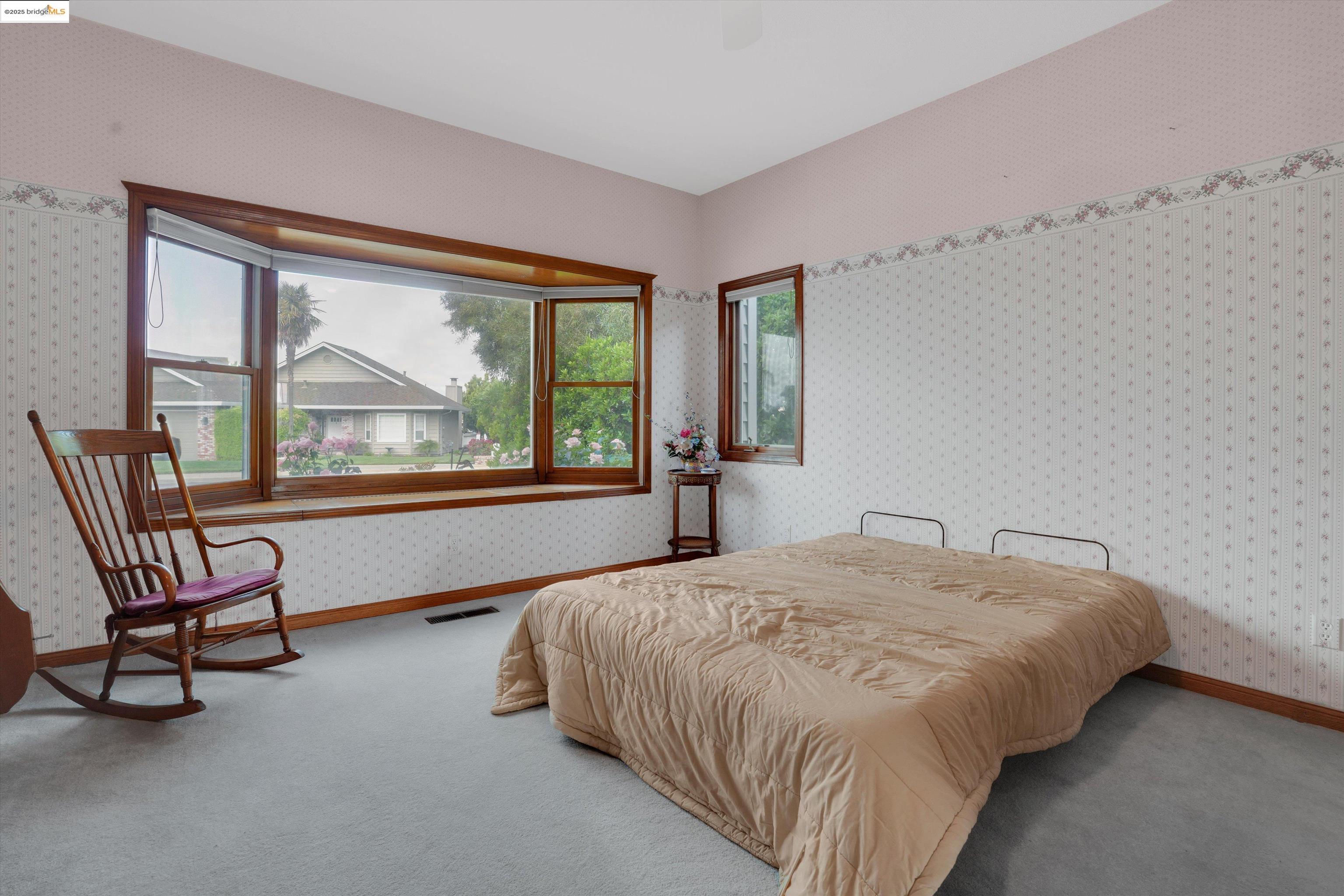 Detail Gallery Image 12 of 52 For 5578 Starfish Pl, Discovery Bay,  CA 94505 - 3 Beds | 3/1 Baths