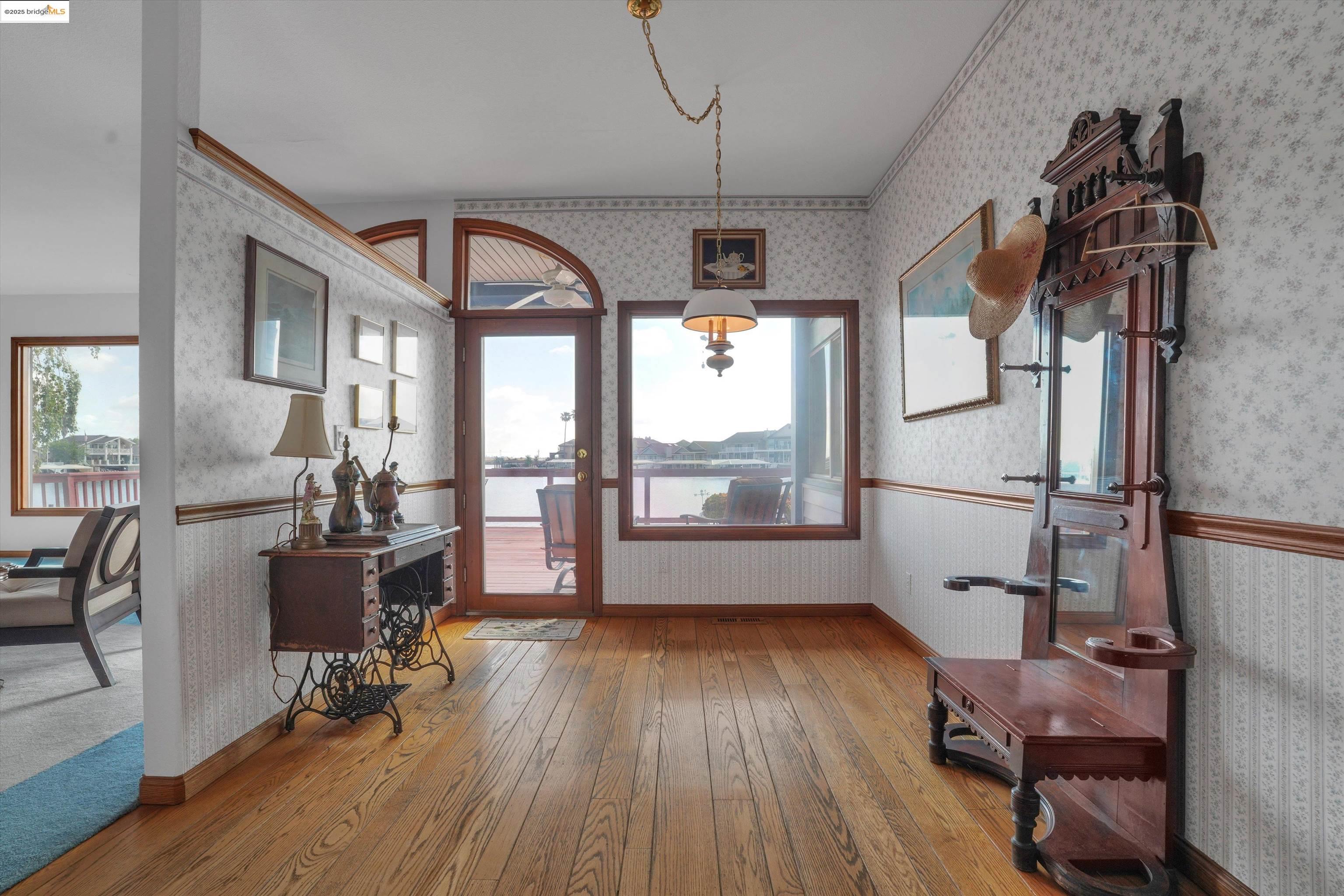 Detail Gallery Image 21 of 52 For 5578 Starfish Pl, Discovery Bay,  CA 94505 - 3 Beds | 3/1 Baths