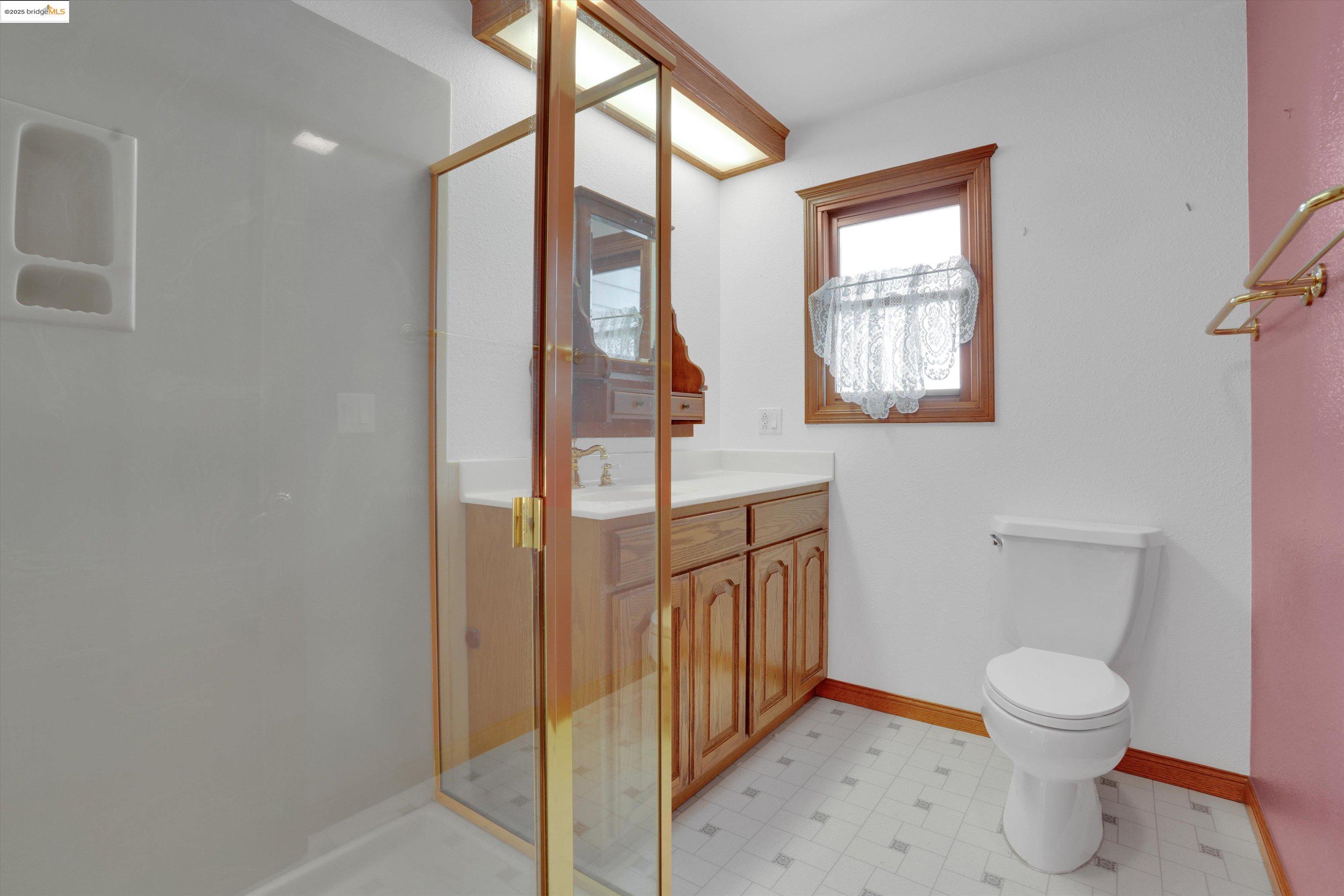 Detail Gallery Image 36 of 52 For 5578 Starfish Pl, Discovery Bay,  CA 94505 - 3 Beds | 3/1 Baths