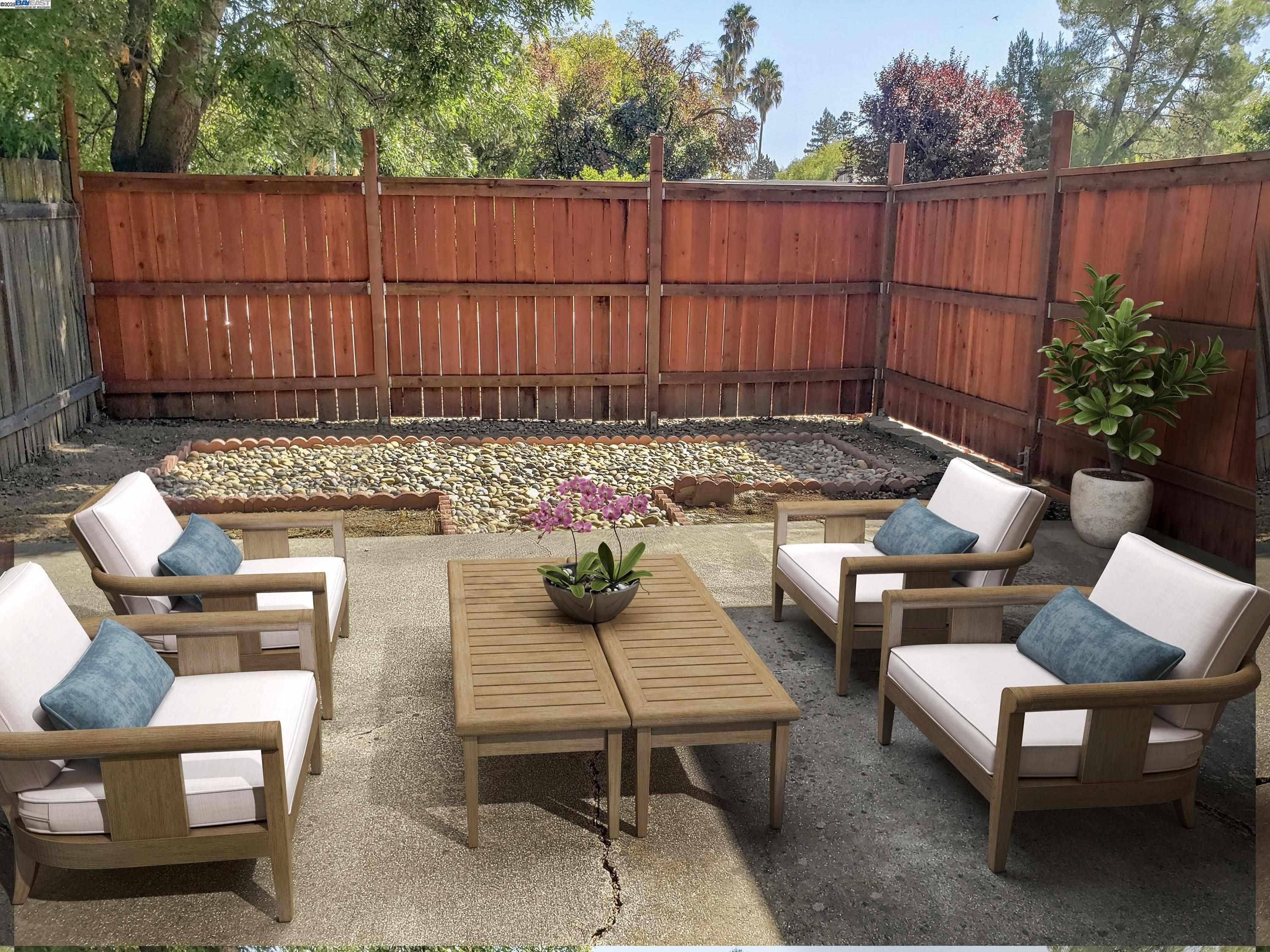 Detail Gallery Image 24 of 25 For 3107 Corona Dr, Davis,  CA 95616 - 3 Beds | 2 Baths