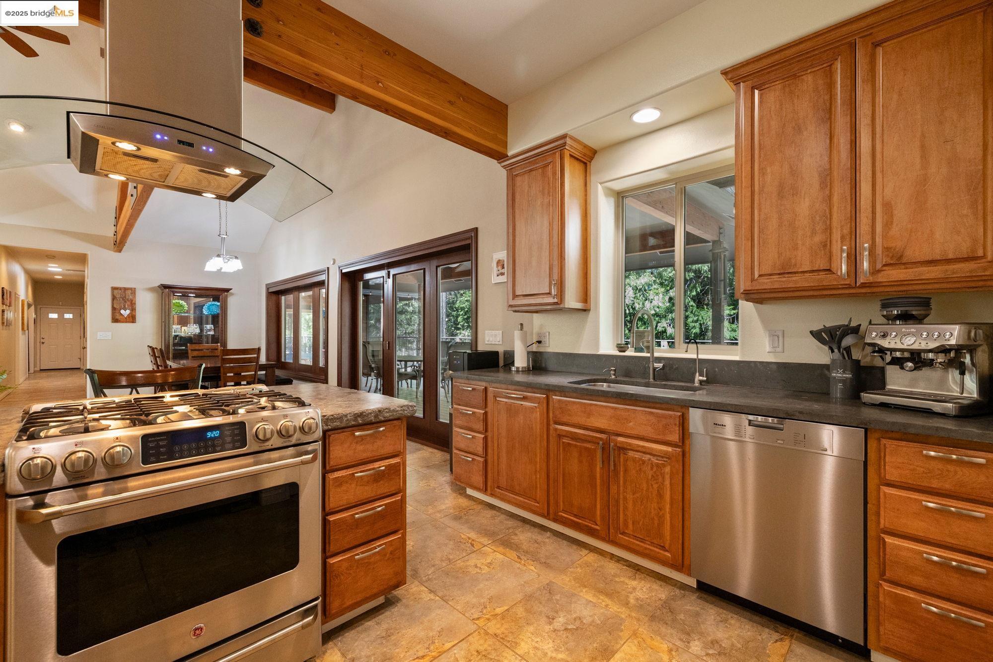 Detail Gallery Image 10 of 57 For 3366 Ponderosa Lot #8, Arnold,  CA 95223 - 3 Beds | 3 Baths