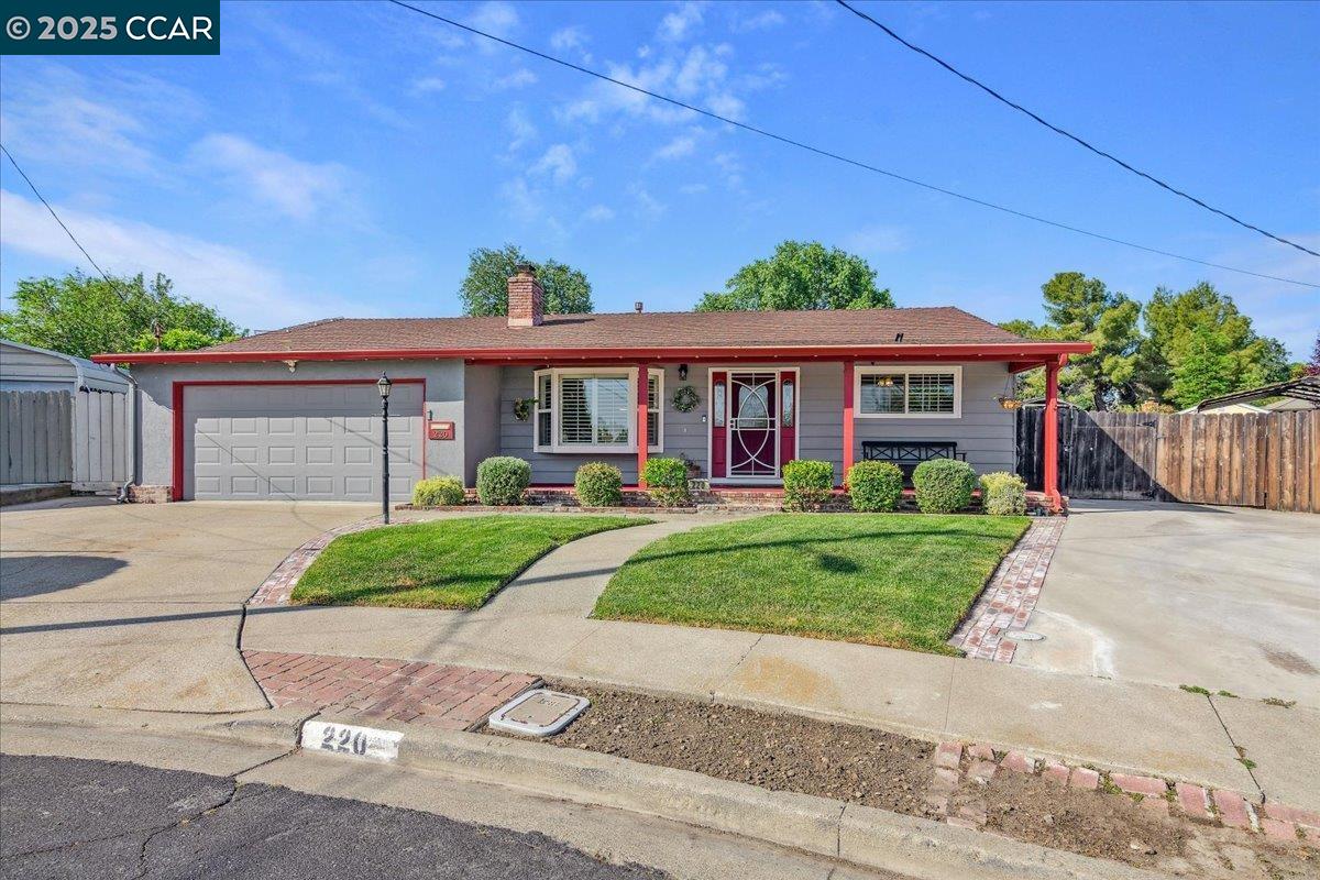 Detail Gallery Image 2 of 41 For 220 Longview Ct, Antioch,  CA 94509 - 3 Beds | 2 Baths