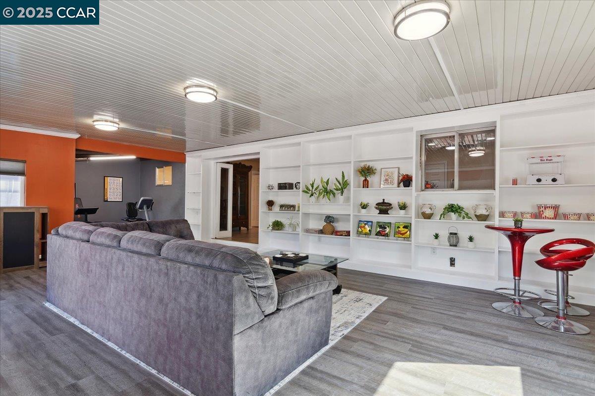Detail Gallery Image 14 of 41 For 220 Longview Ct, Antioch,  CA 94509 - 3 Beds | 2 Baths