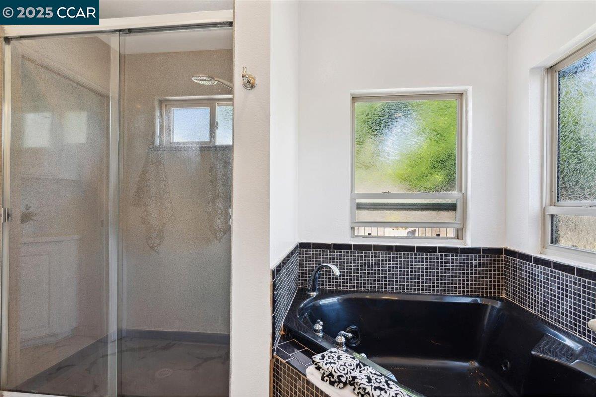 Detail Gallery Image 19 of 41 For 220 Longview Ct, Antioch,  CA 94509 - 3 Beds | 2 Baths