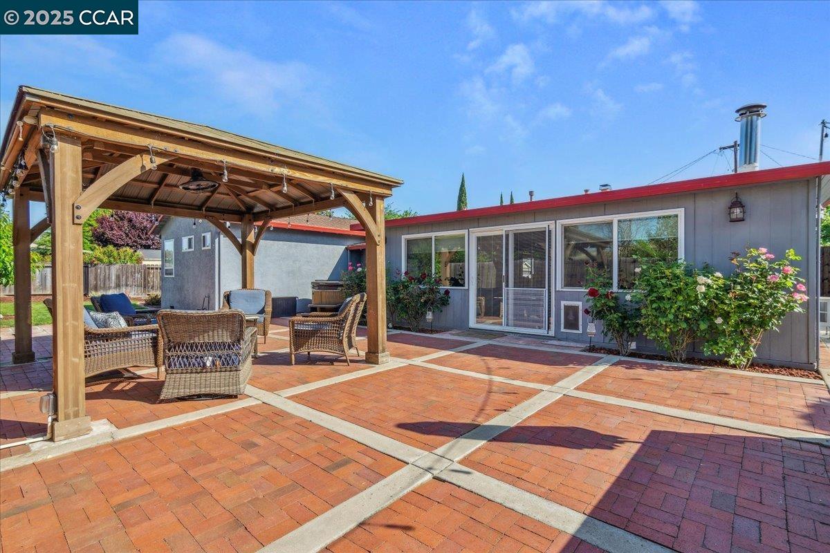 Detail Gallery Image 23 of 41 For 220 Longview Ct, Antioch,  CA 94509 - 3 Beds | 2 Baths