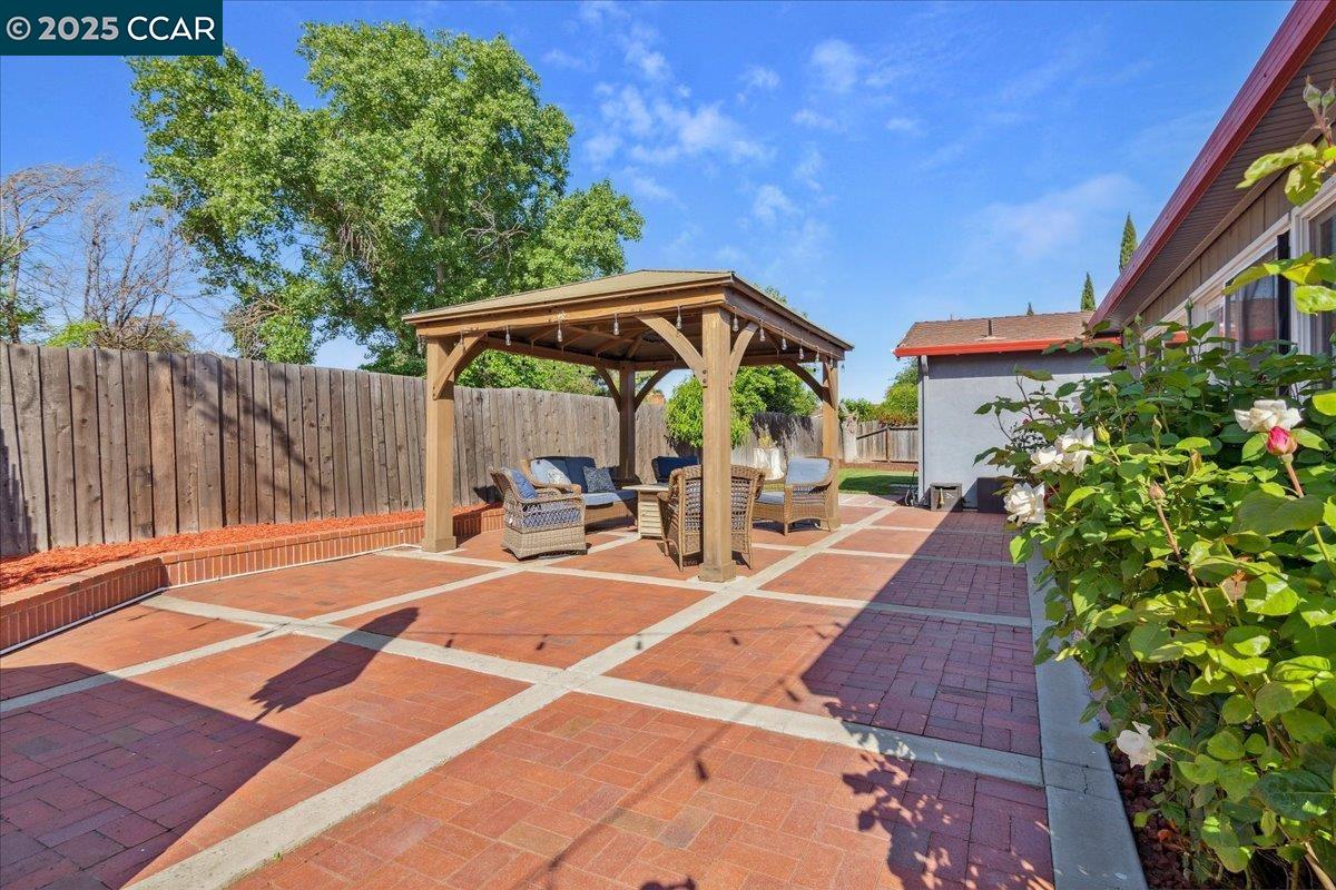 Detail Gallery Image 25 of 41 For 220 Longview Ct, Antioch,  CA 94509 - 3 Beds | 2 Baths