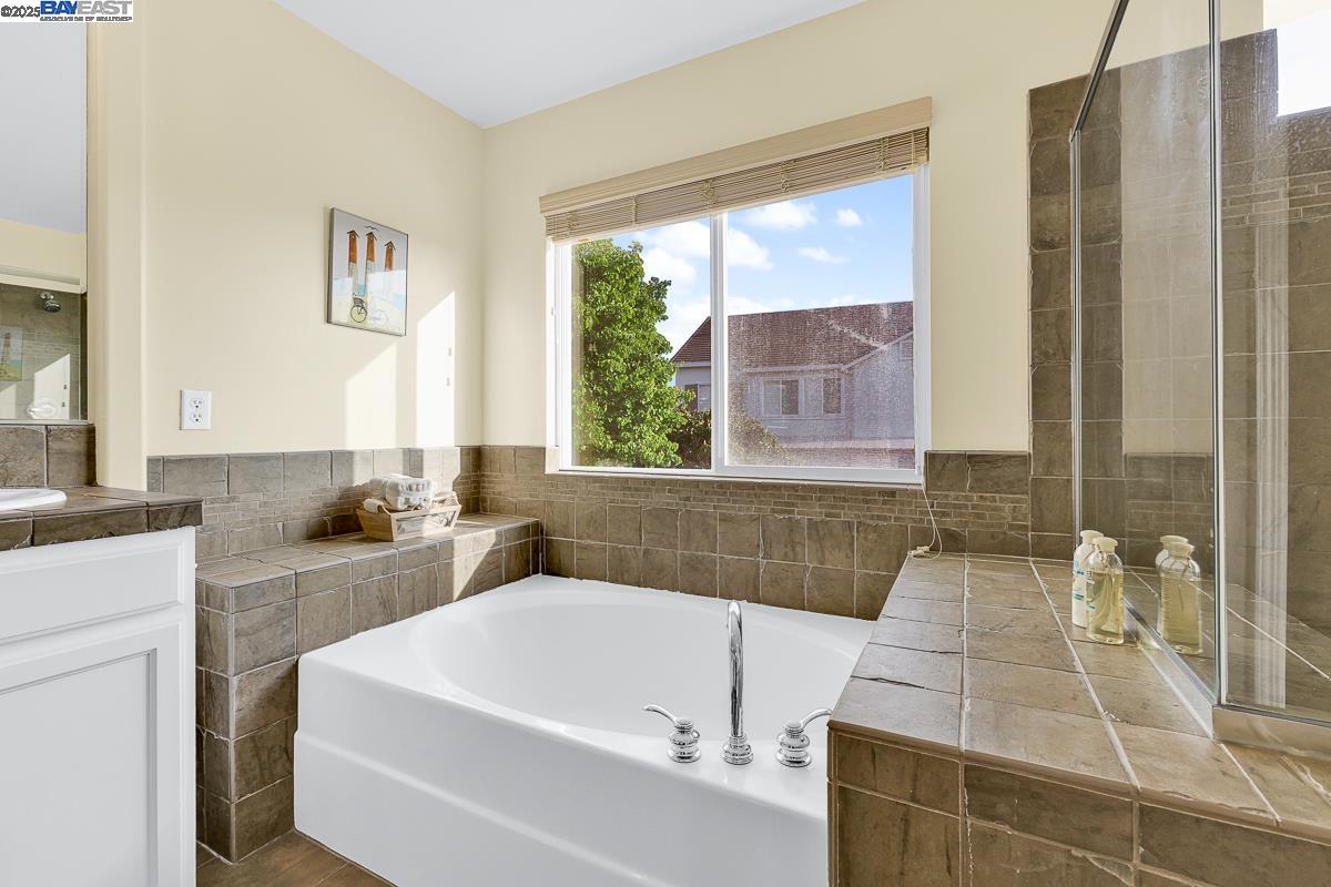 Detail Gallery Image 48 of 60 For 436 Wood Glen Dr, Richmond,  CA 94806 - 5 Beds | 4 Baths