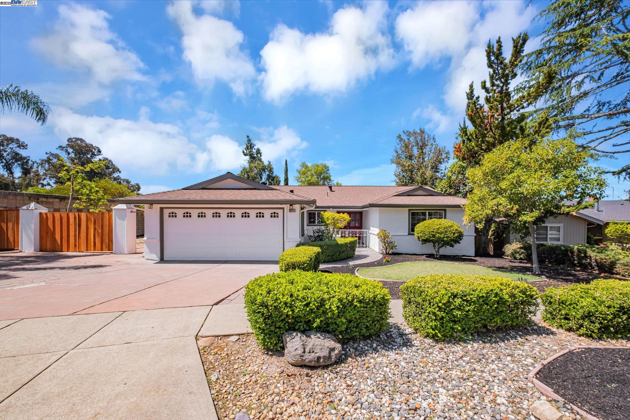 Detail Gallery Image 1 of 30 For 42473 Paseo Padre Pkwy, Fremont,  CA 94539 - 4 Beds | 2 Baths