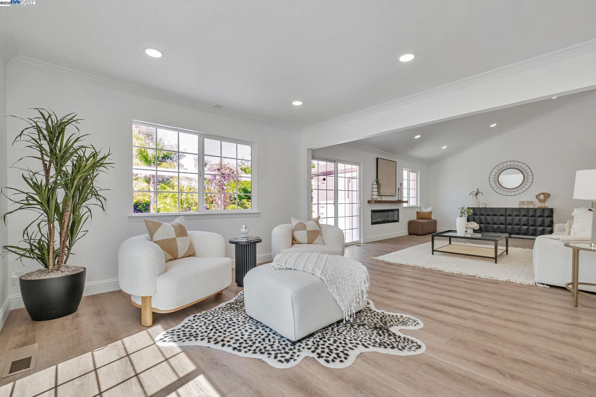 Detail Gallery Image 2 of 30 For 42473 Paseo Padre Pkwy, Fremont,  CA 94539 - 4 Beds | 2 Baths
