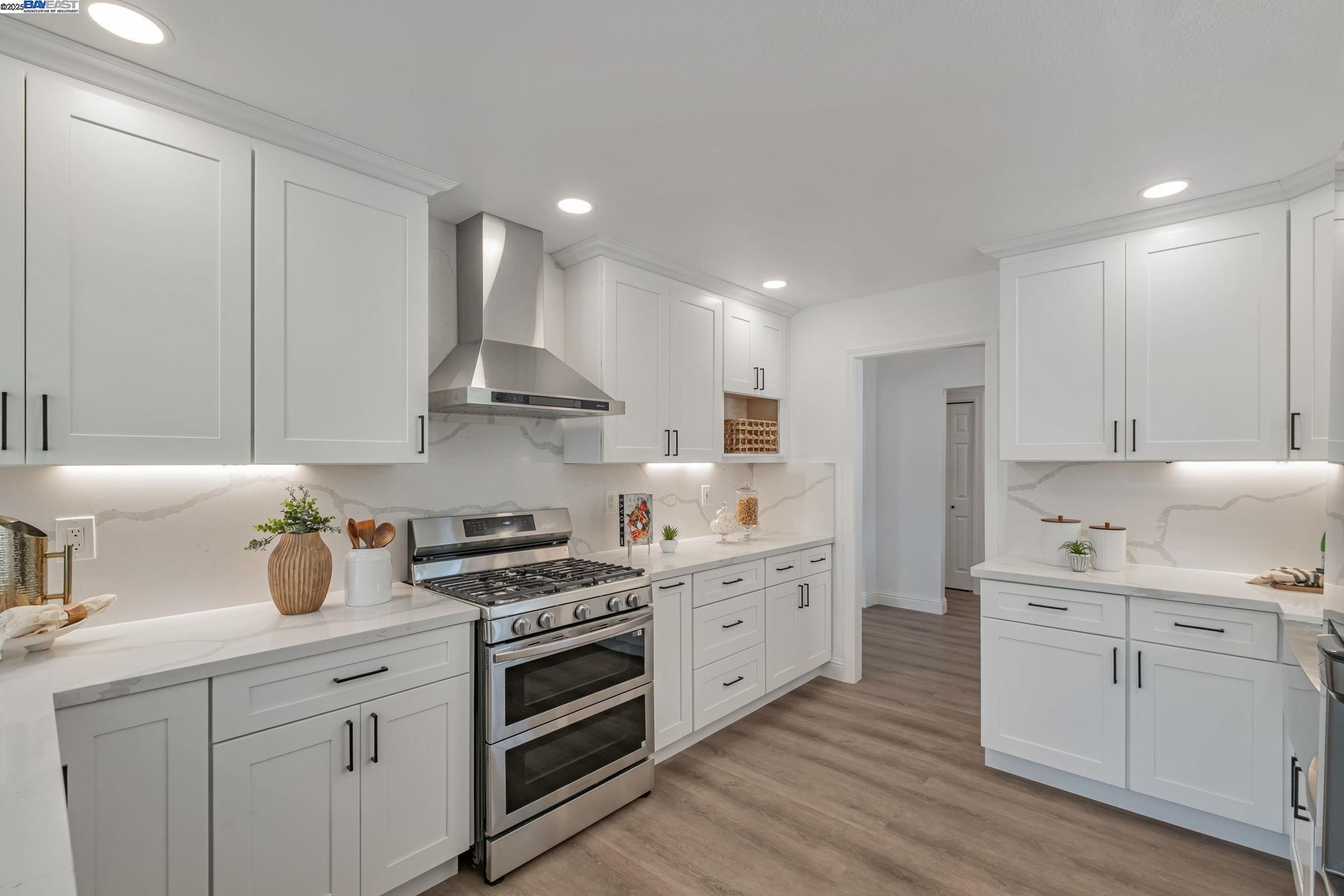 Detail Gallery Image 11 of 30 For 42473 Paseo Padre Pkwy, Fremont,  CA 94539 - 4 Beds | 2 Baths