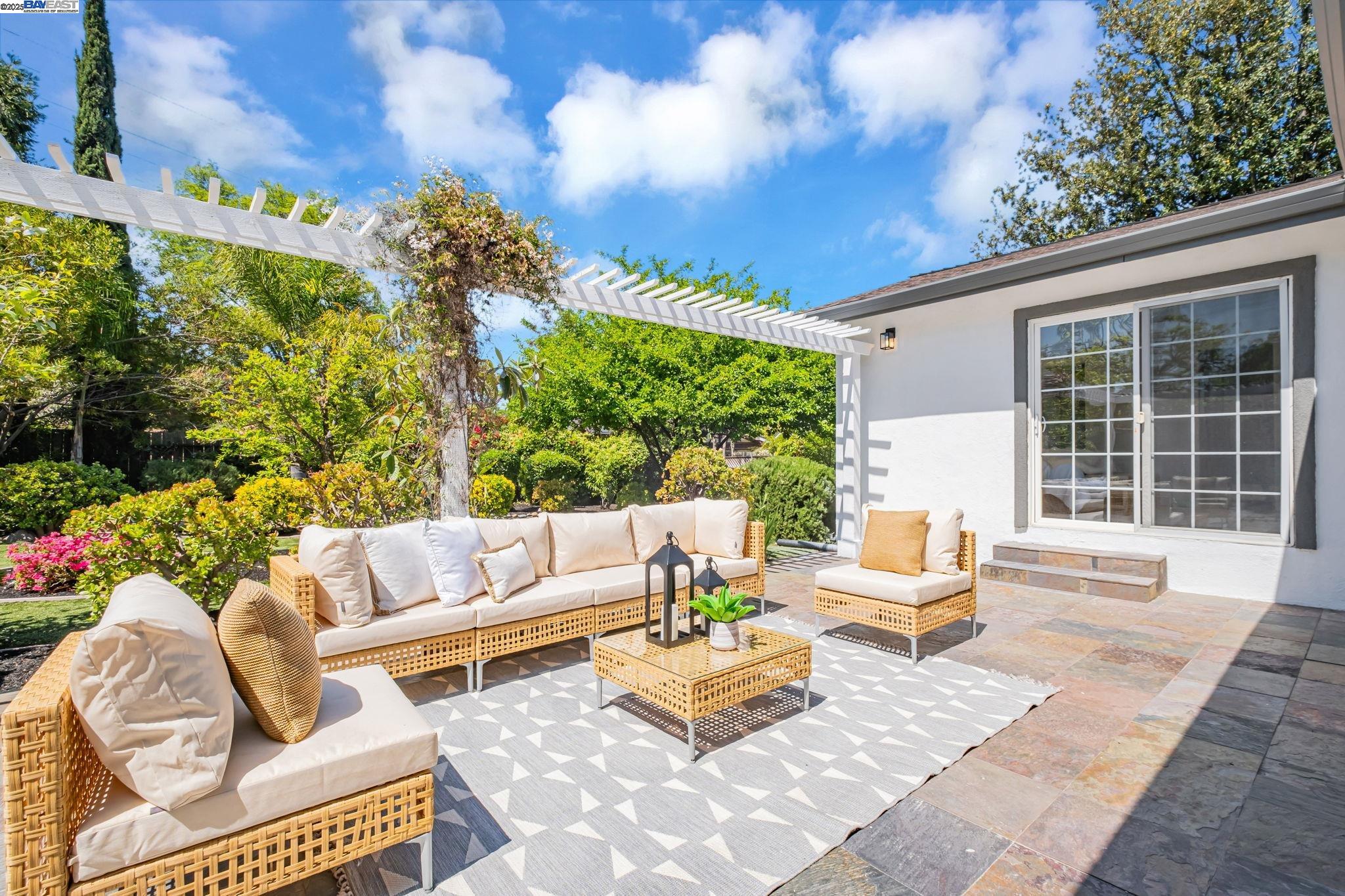 Detail Gallery Image 23 of 30 For 42473 Paseo Padre Pkwy, Fremont,  CA 94539 - 4 Beds | 2 Baths