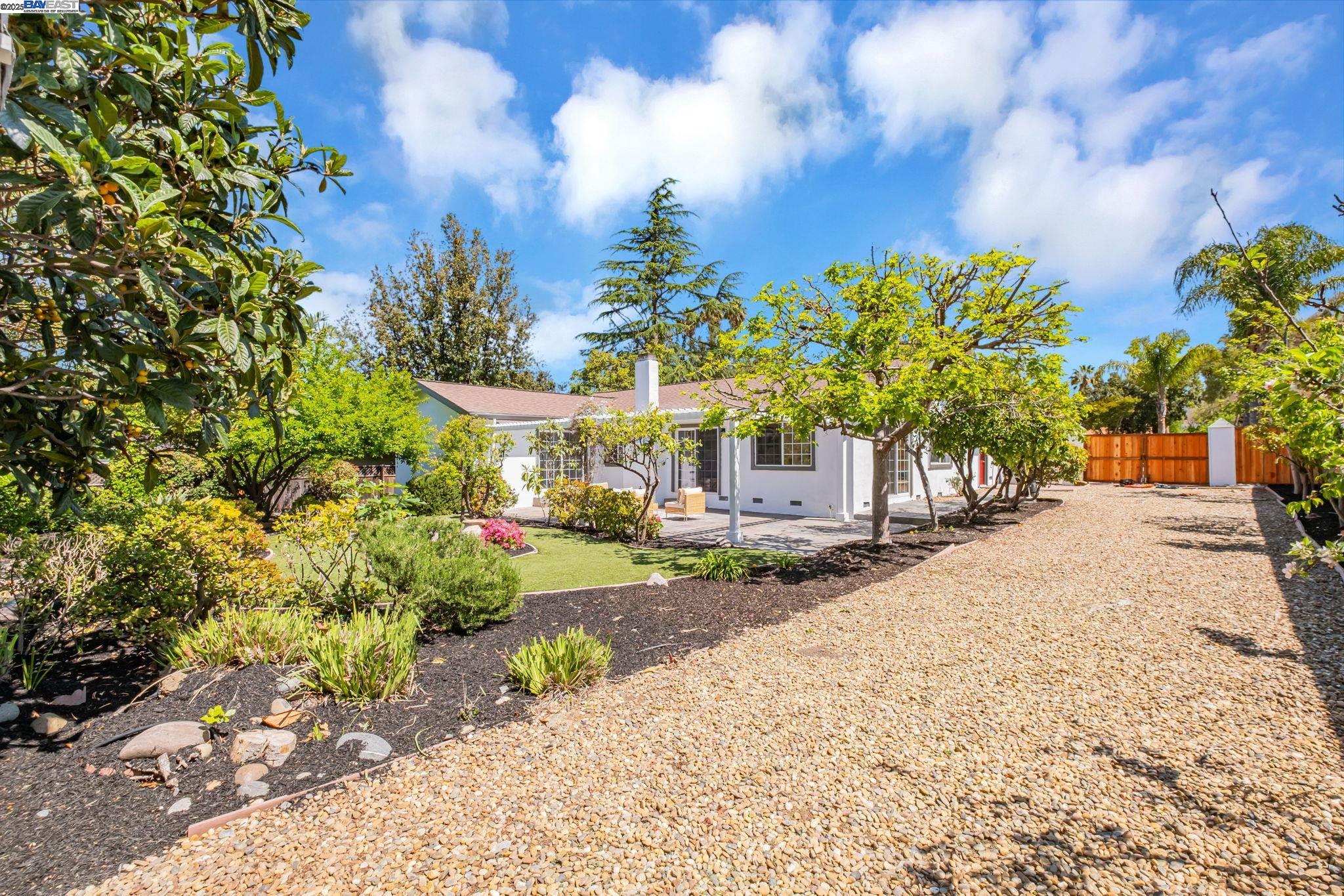 Detail Gallery Image 28 of 30 For 42473 Paseo Padre Pkwy, Fremont,  CA 94539 - 4 Beds | 2 Baths