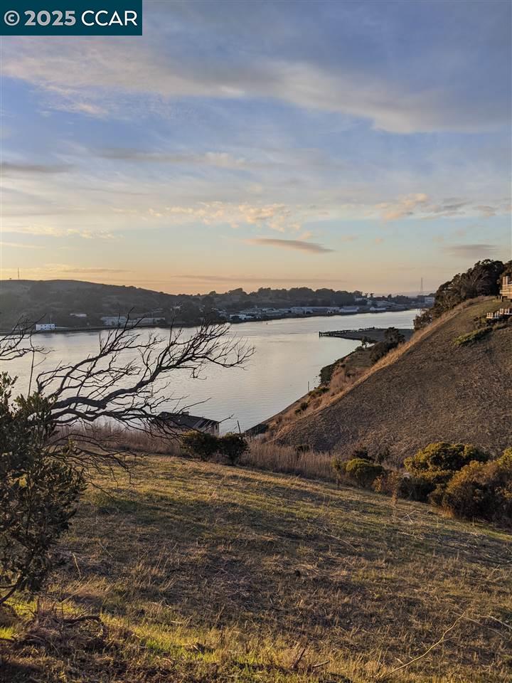 Detail Gallery Image 19 of 20 For 249 Sea Crest Cir, Vallejo,  CA 94590 - 2 Beds | 2/1 Baths