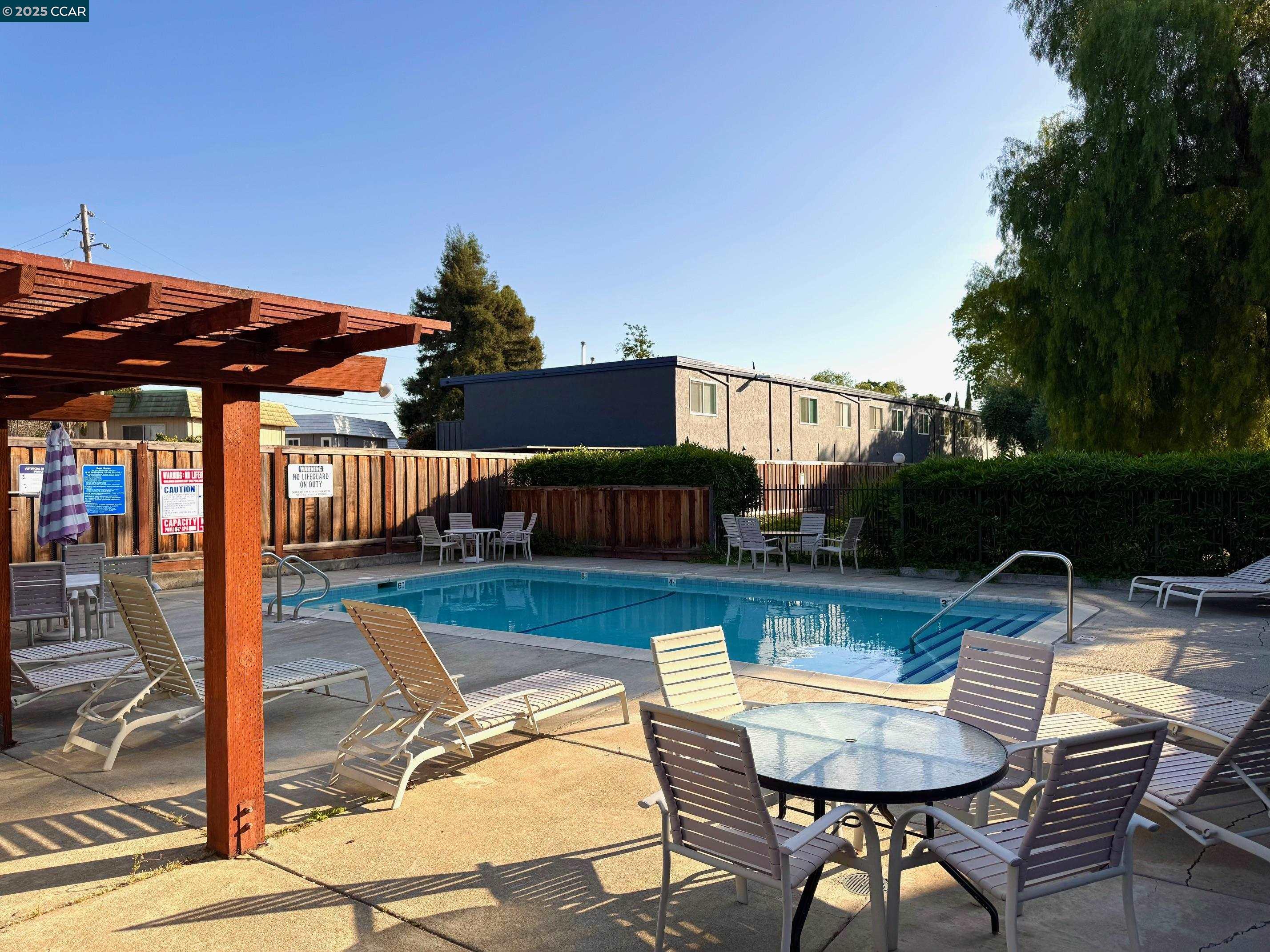 Detail Gallery Image 18 of 18 For 1060 Oak Grove Rd #25,  Concord,  CA 94518 - 1 Beds | 1 Baths