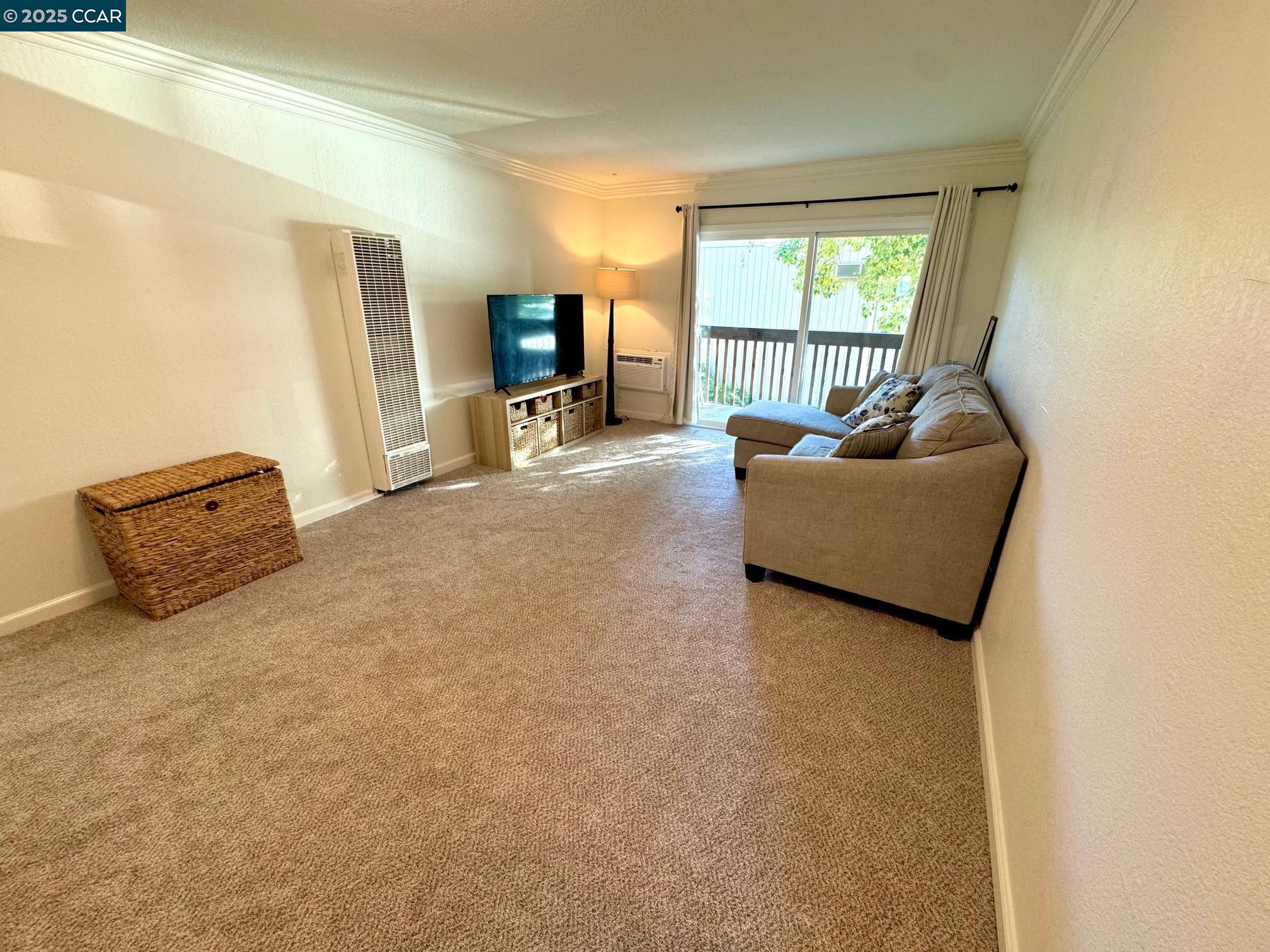 Detail Gallery Image 7 of 18 For 1060 Oak Grove Rd #25,  Concord,  CA 94518 - 1 Beds | 1 Baths