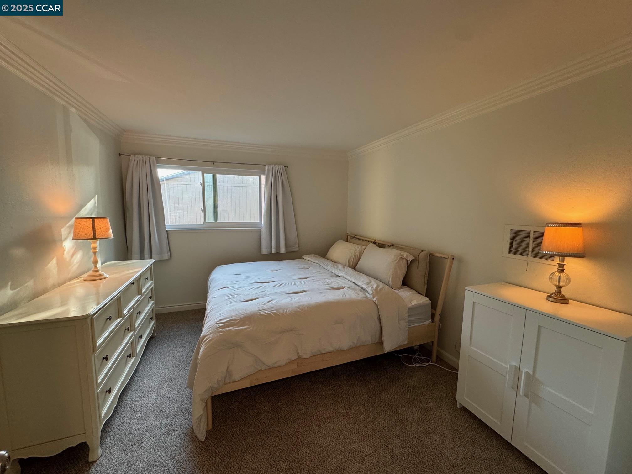 Detail Gallery Image 10 of 18 For 1060 Oak Grove Rd #25,  Concord,  CA 94518 - 1 Beds | 1 Baths