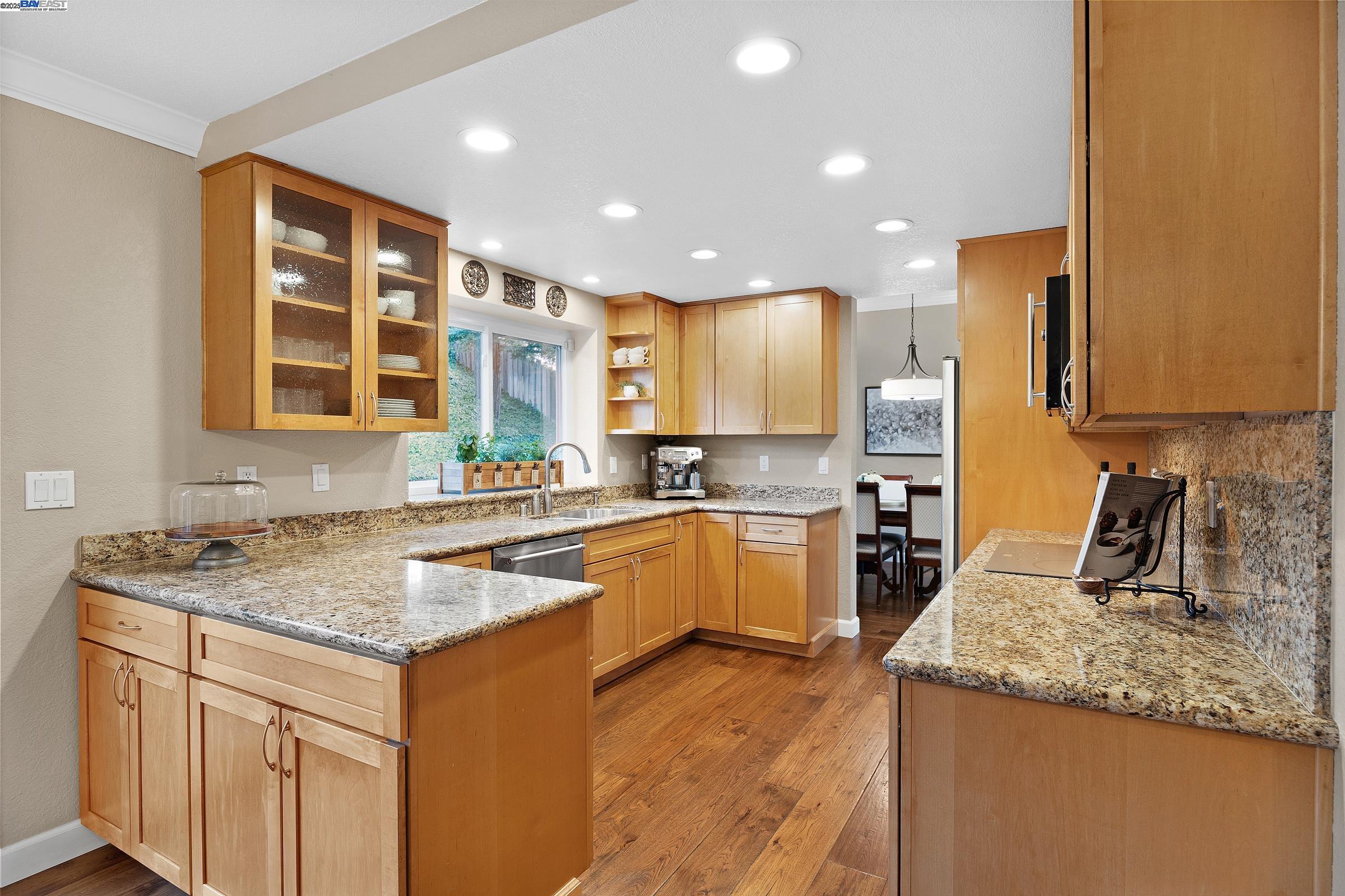 Detail Gallery Image 36 of 58 For 2843 Bluebell Cir, Antioch,  CA 94531 - 4 Beds | 2/1 Baths