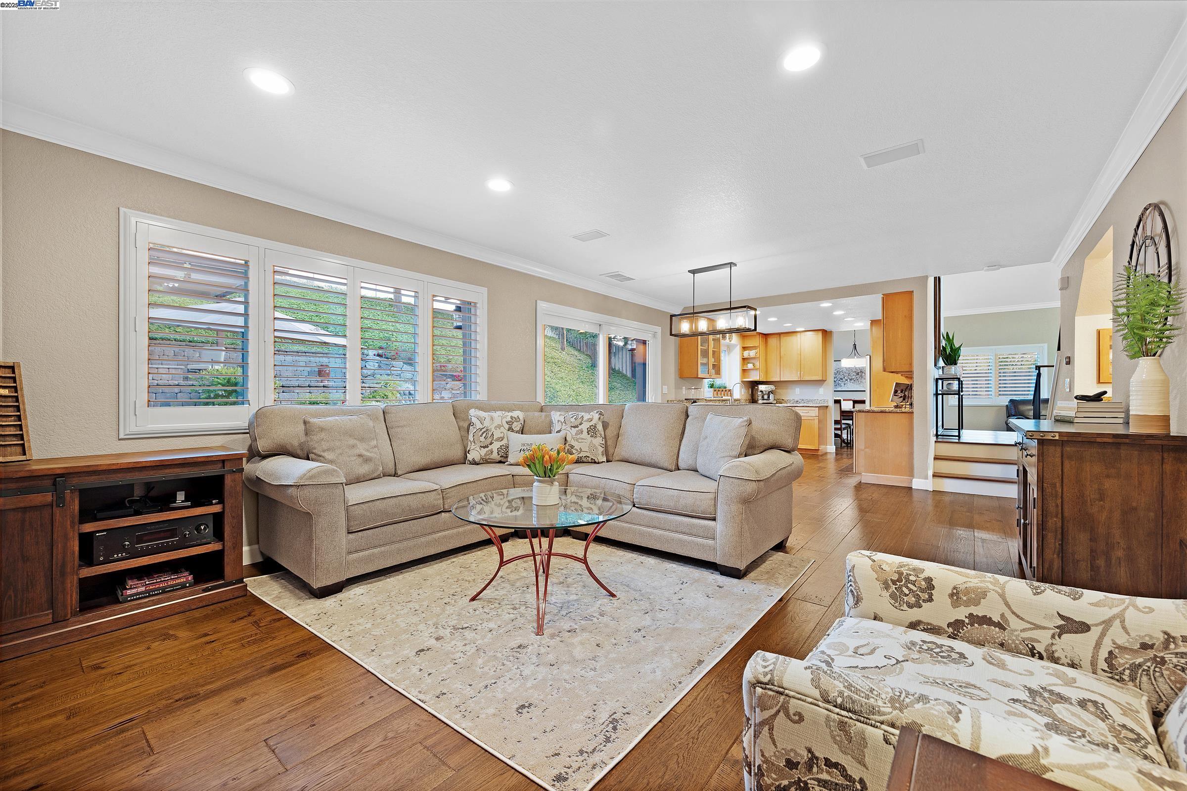 Detail Gallery Image 42 of 58 For 2843 Bluebell Cir, Antioch,  CA 94531 - 4 Beds | 2/1 Baths