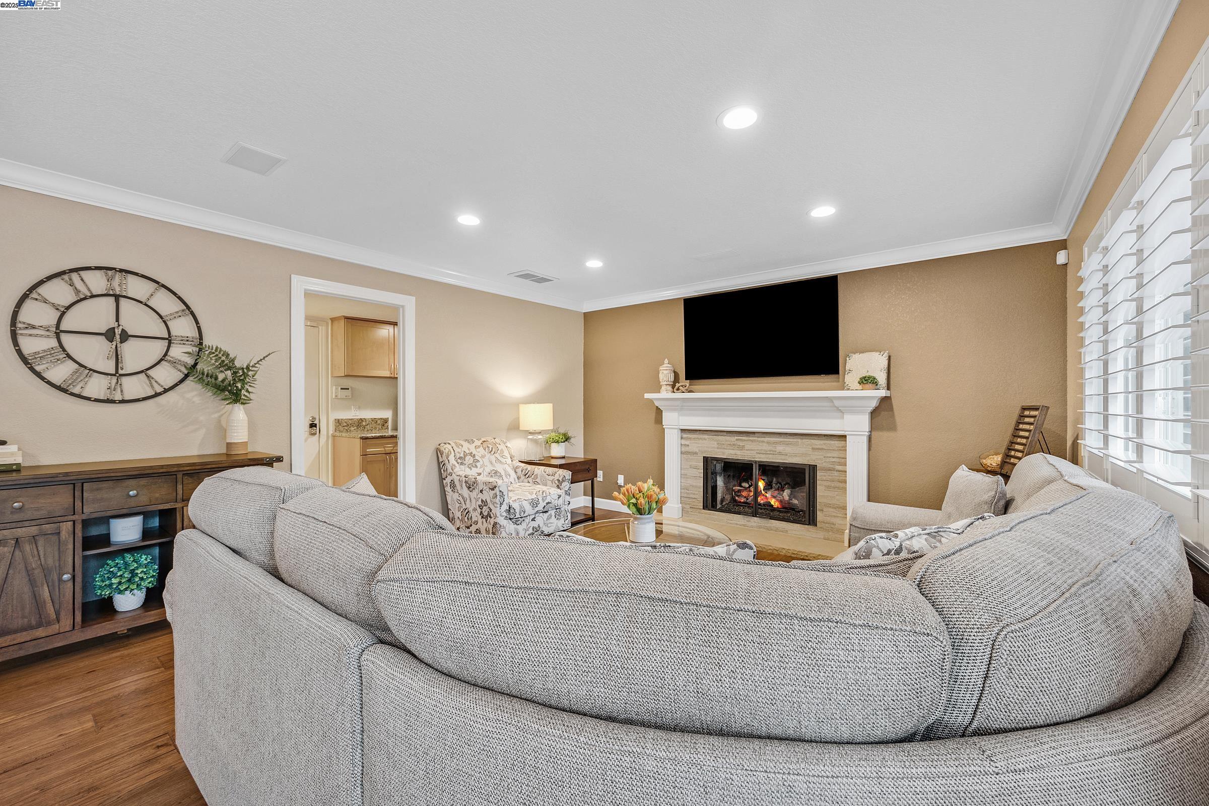 Detail Gallery Image 43 of 58 For 2843 Bluebell Cir, Antioch,  CA 94531 - 4 Beds | 2/1 Baths