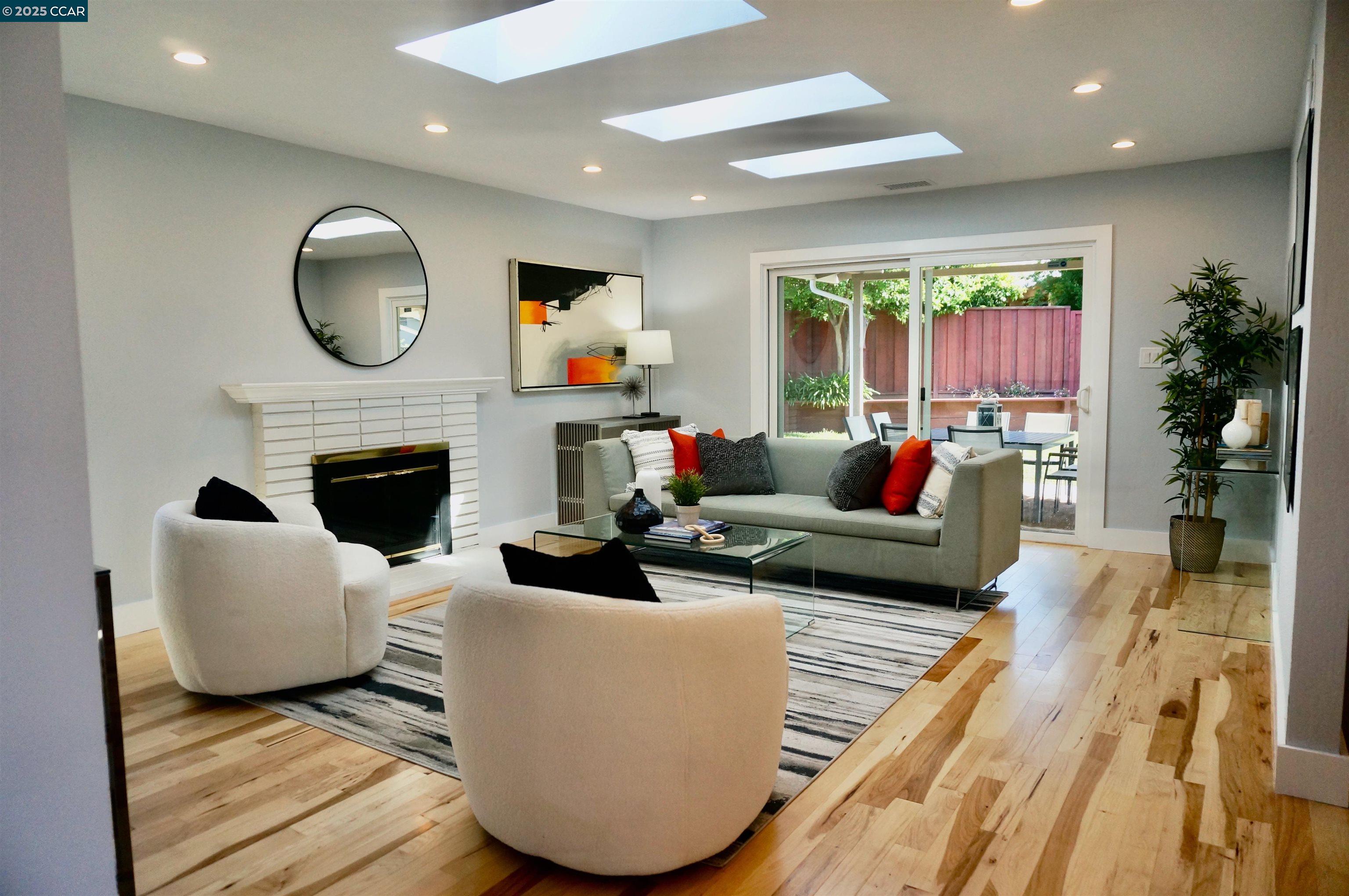 Detail Gallery Image 6 of 19 For 1472 Fairhaven Ct, San Jose,  CA 95118 - 3 Beds | 2 Baths