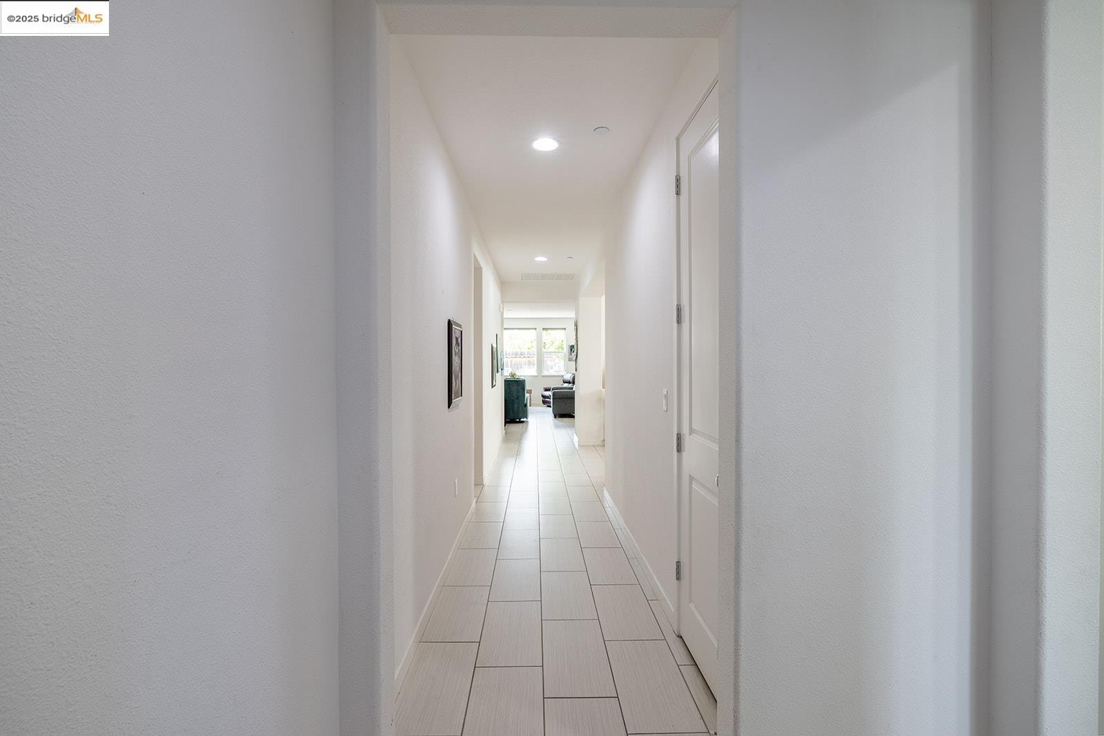 Detail Gallery Image 11 of 23 For 14 Prescott Circle, Oakley,  CA 94561-2096 - 3 Beds | 2 Baths